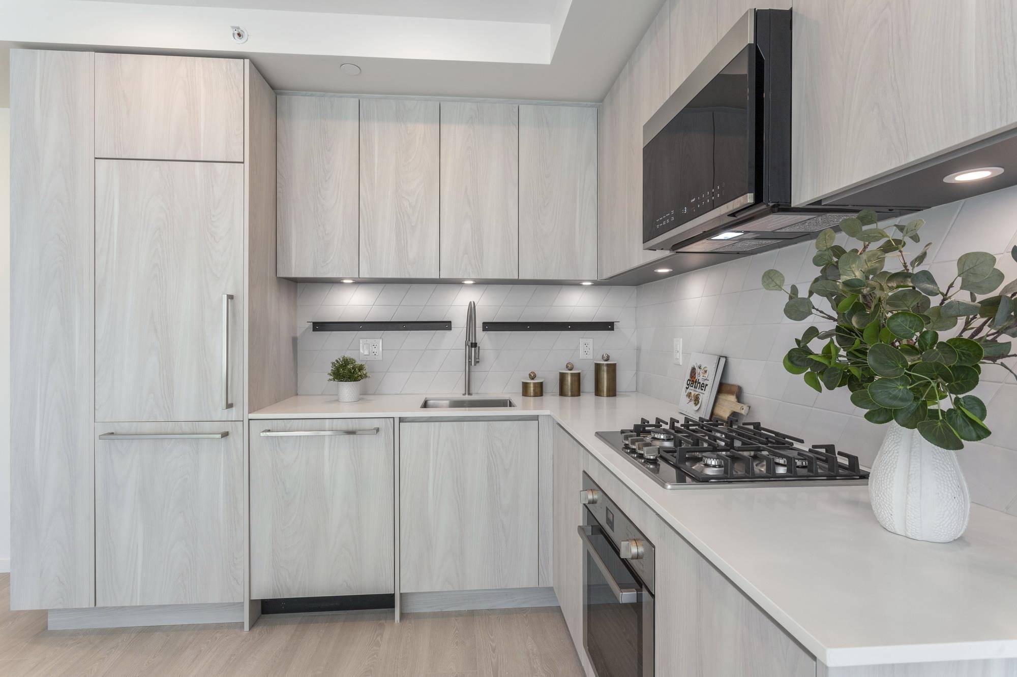 Vancouver, BC V5R 0L5,3264 Vanness AVE #206