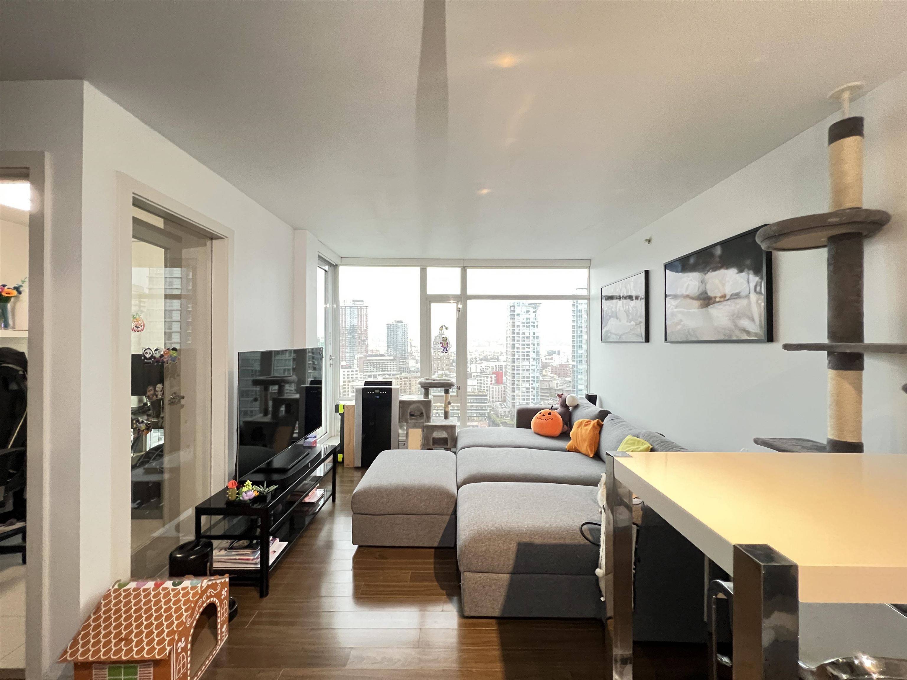 Vancouver, BC V6B 0K9,161 W Georgia ST #2301