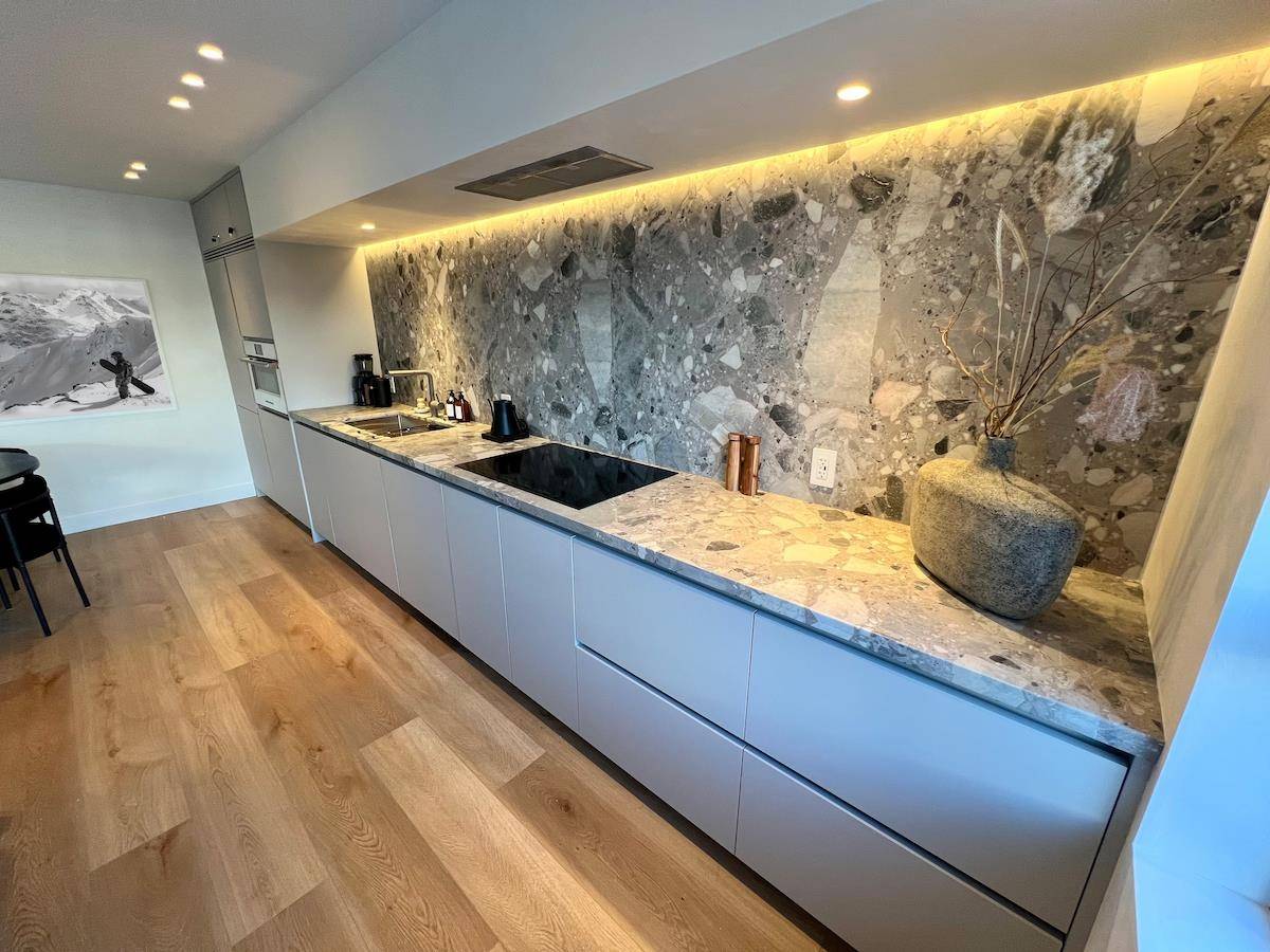 Whistler, BC V8E 1A5,4360 Lorimer RD #215