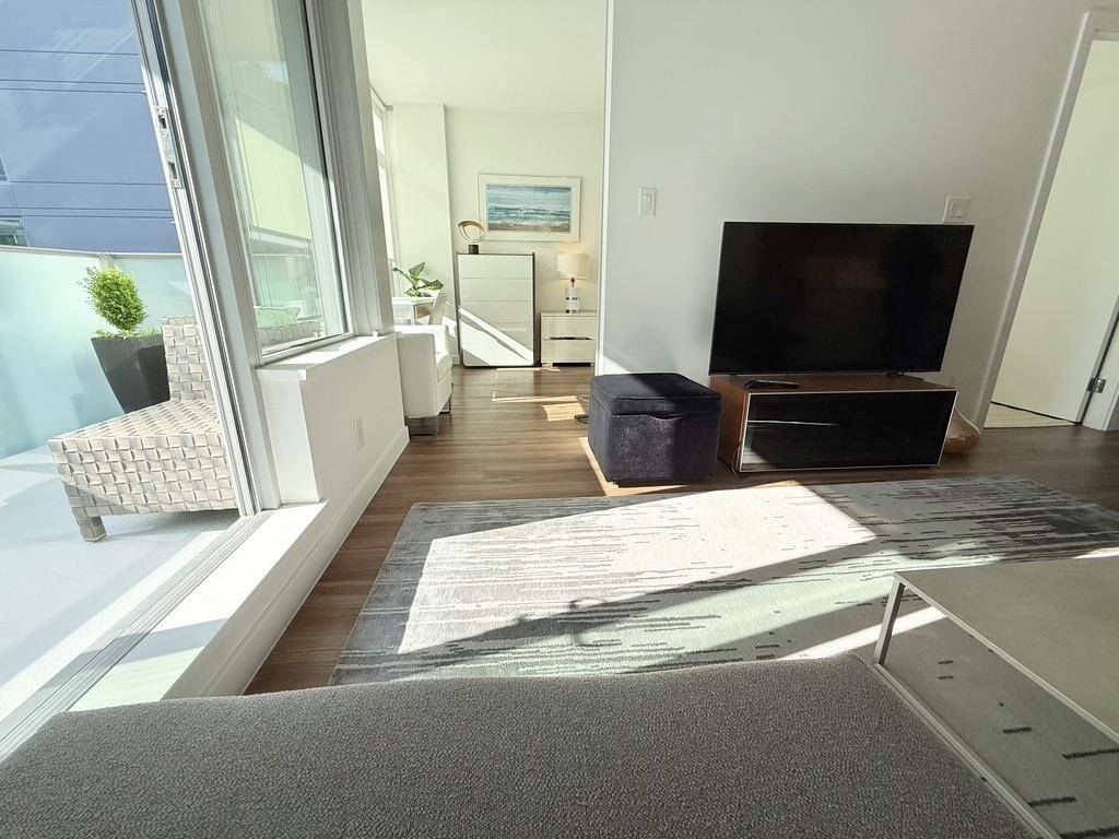 Vancouver, BC V6A 0H2,1661 Quebec ST #313