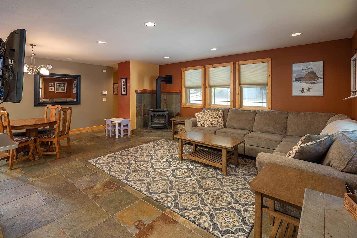 Truckee, CA 96161,14757 Royal Way