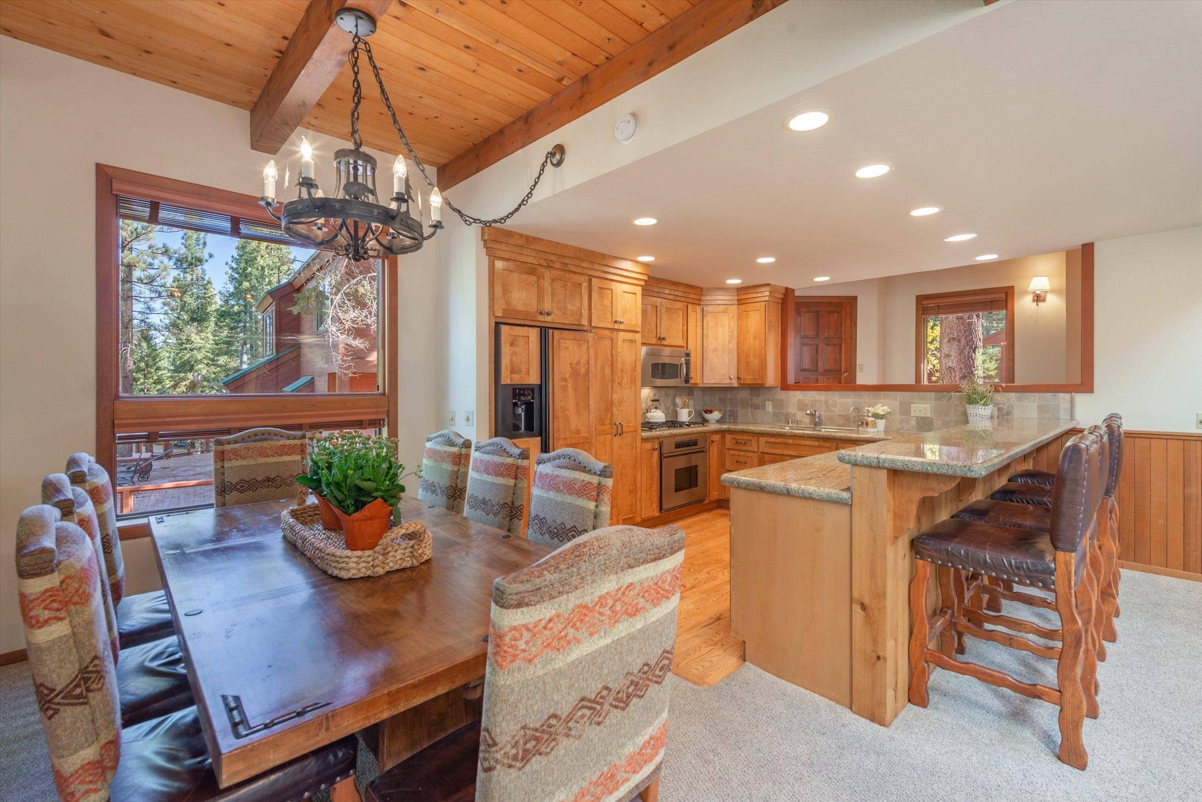 Truckee, CA 96161,412 Lodgepole