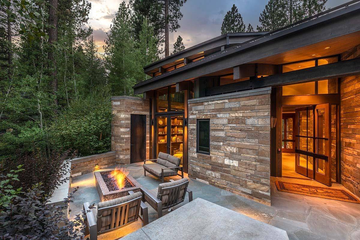 Truckee, CA 96161,8209 Valhalla Drive