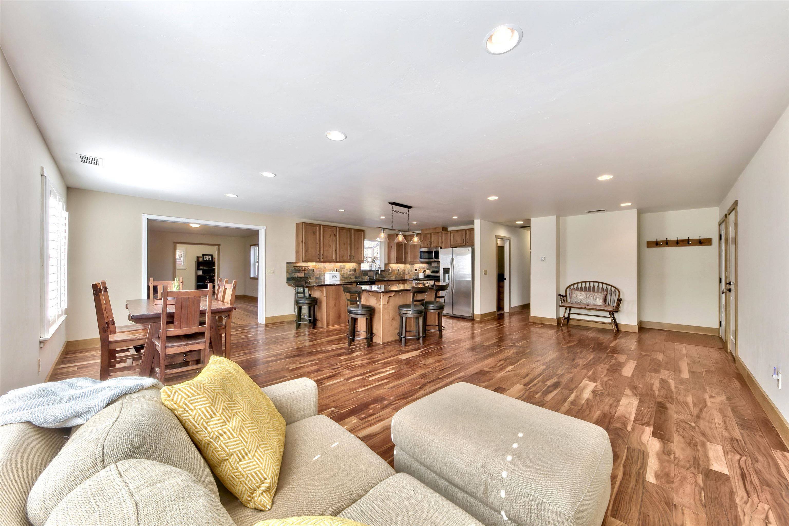 Truckee, CA 96161-3113,10815 Palisades Drive