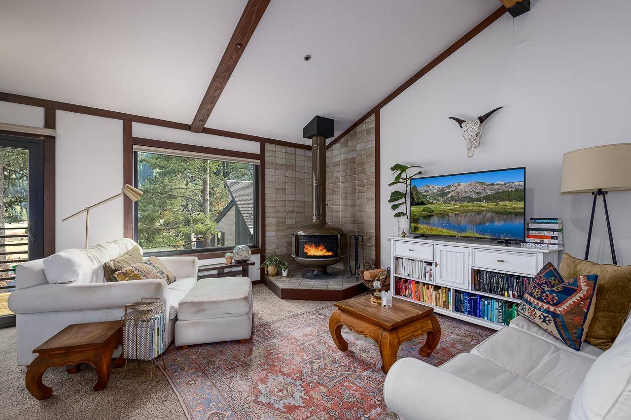 Olympic Valley, CA 96146-999,1560 Squaw Valley Road ##15