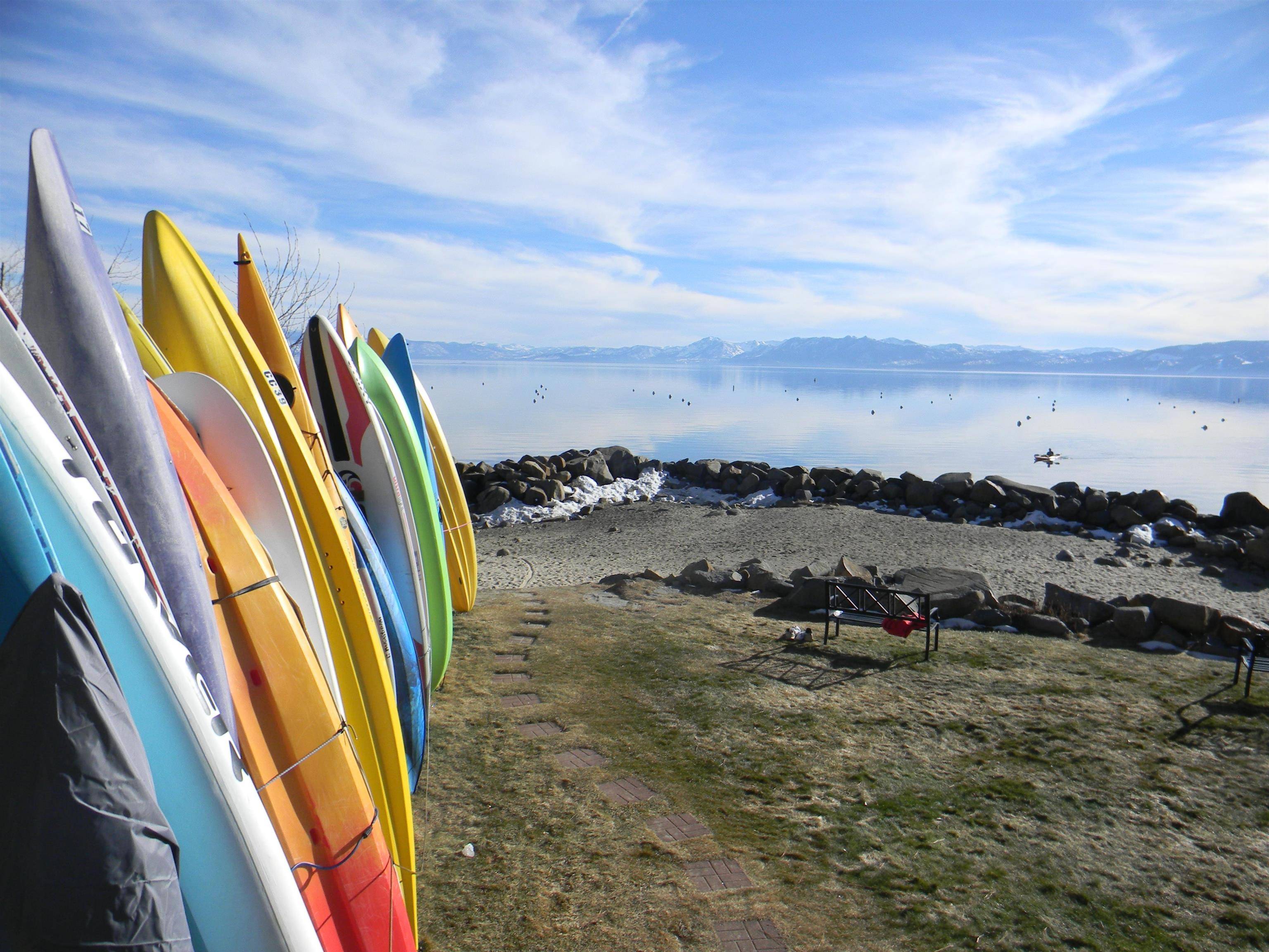 Tahoe Vista, CA 96148,7600 North Lake Boulevard #7