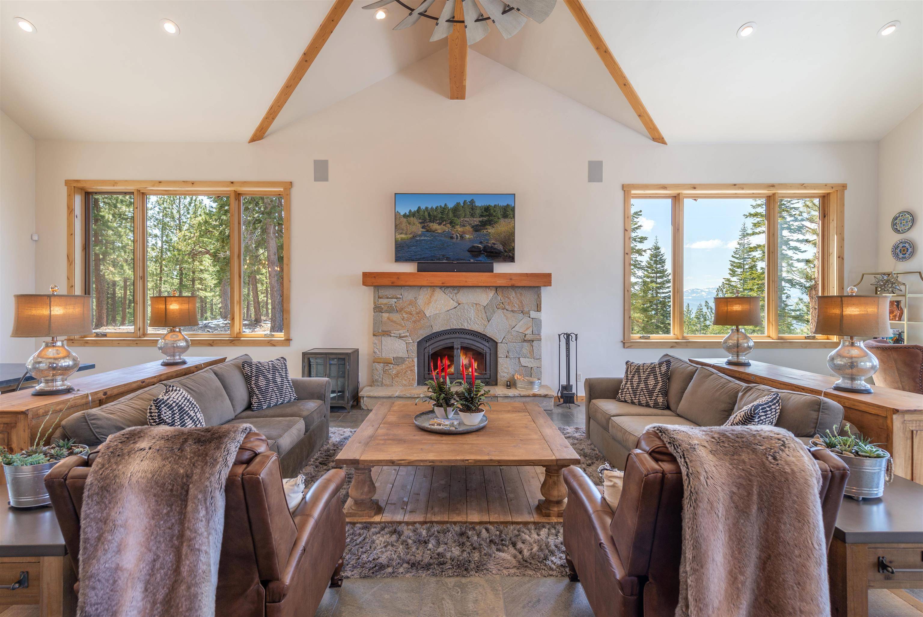 Truckee, CA 96161,11164 The Strand