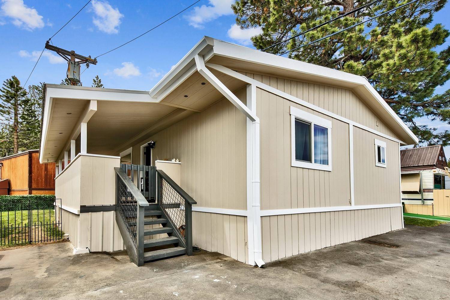 Truckee, CA 96161,11070 Brockway Road #61