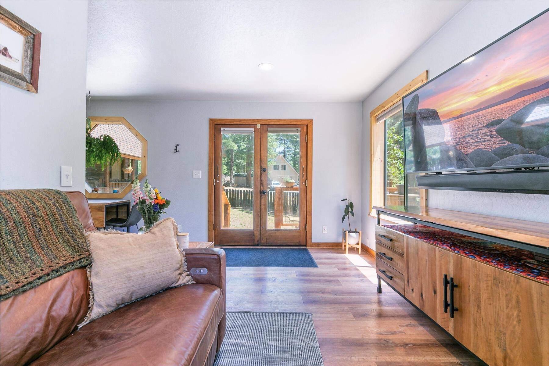 Truckee, CA 96161,10179 Laburnham Circle