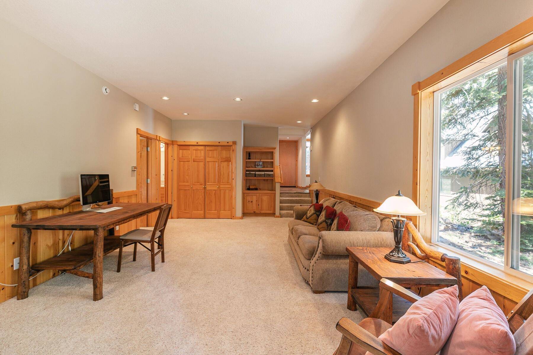 Truckee, CA 96161,14118 Tyrol Road