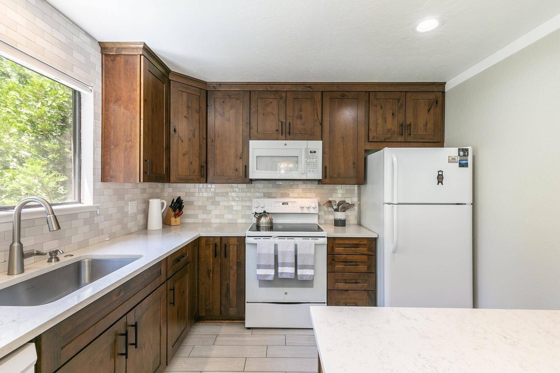Tahoma, CA 96142,7110 State Highway 89 #1