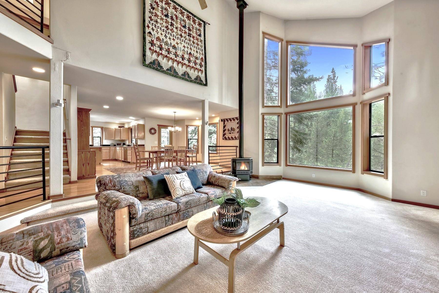 Truckee, CA 96161,11931 Kitzbuhel Road