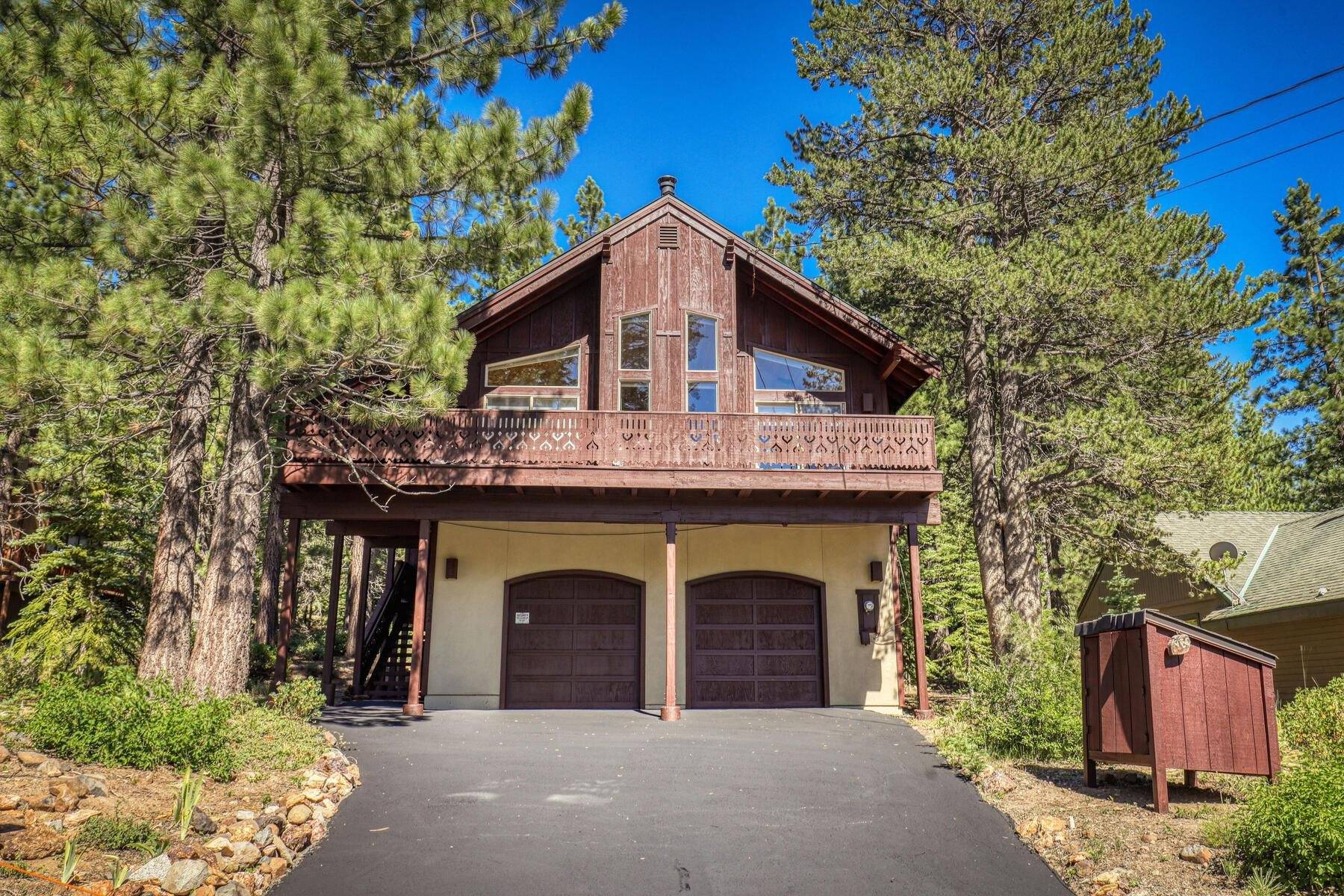 Truckee, CA 96161,15752 Alder Creek Road