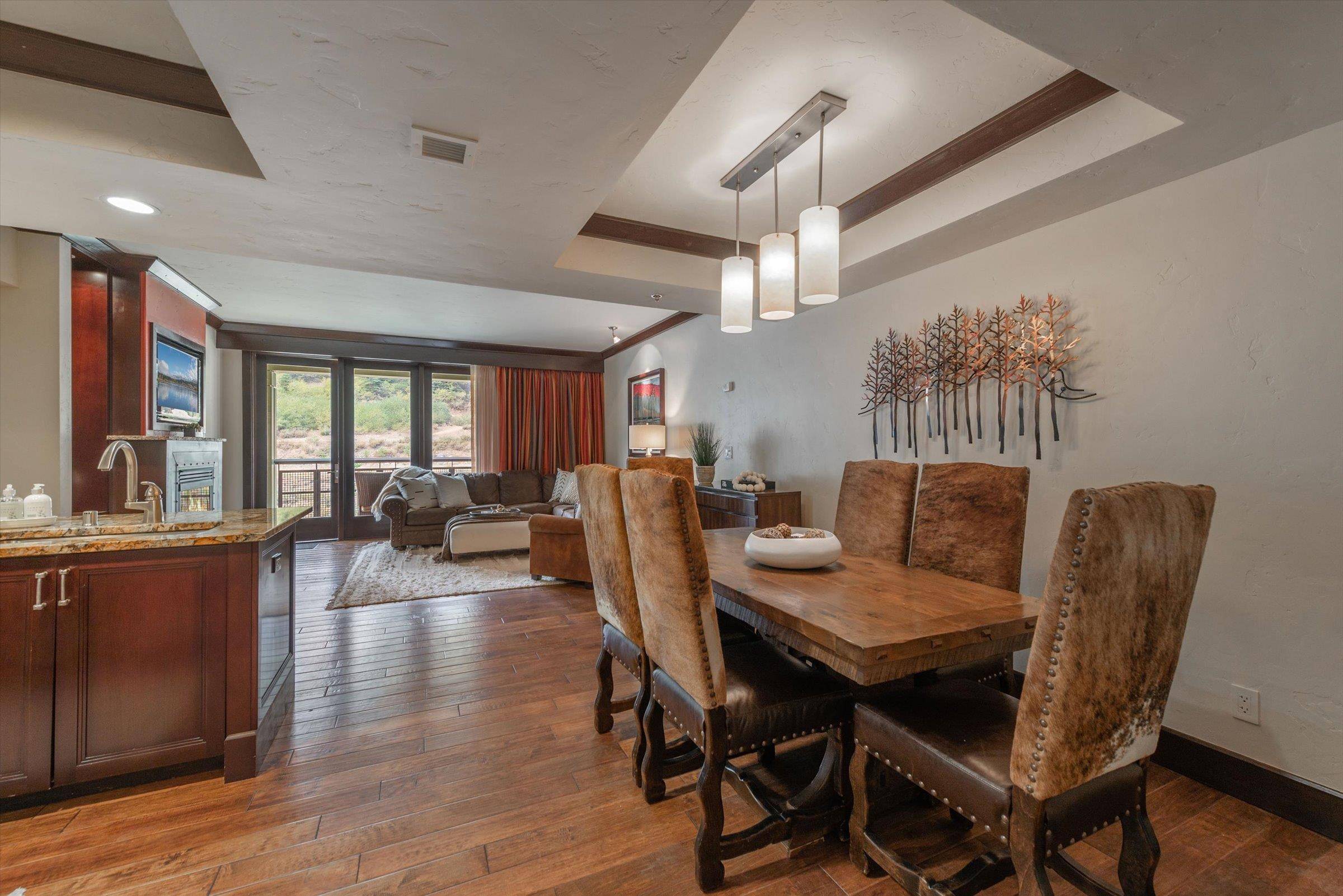 Truckee, CA 96161,13051 Ritz Carlton Highlands Ct #305