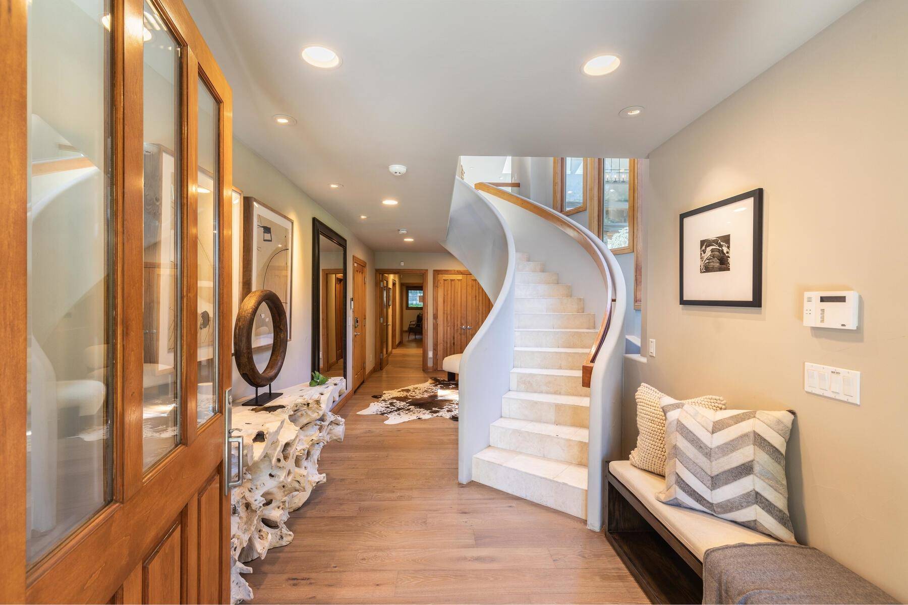 Incline Village, NV 89451,936 Lakeshore Boulevard