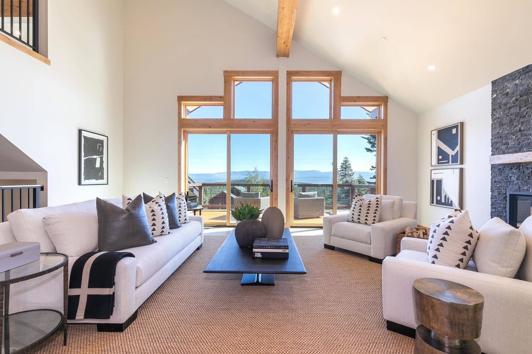Truckee, CA 96161,11768 Rhineland Avenue