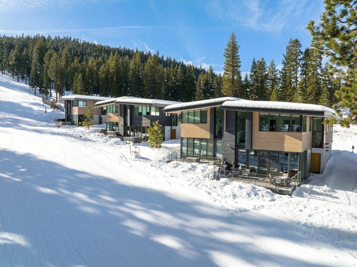 Truckee, CA 96161,15020 Peak View Place #6