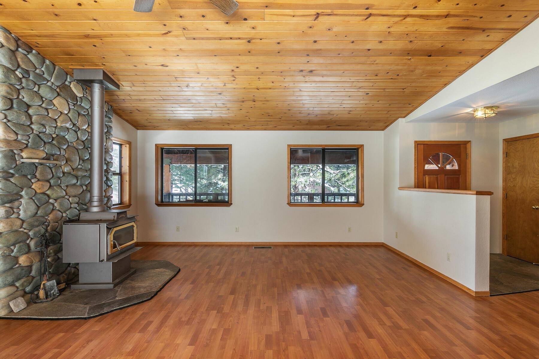 Truckee, CA 96161,11375 Huntsman Leap