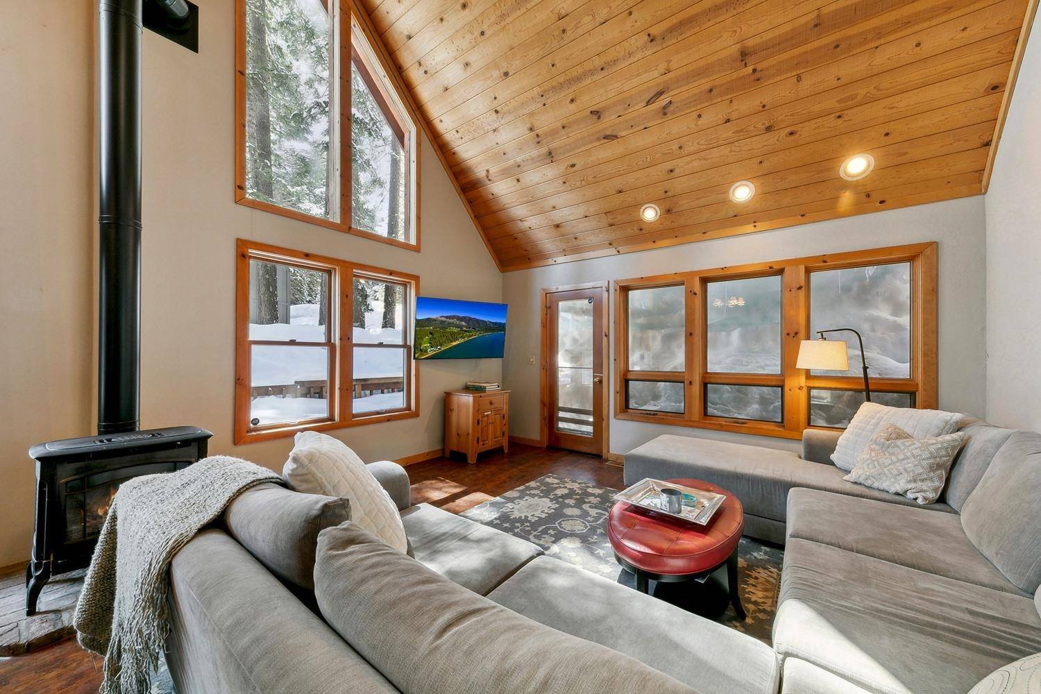 Truckee, CA 96161,11130 Zermatt Drive