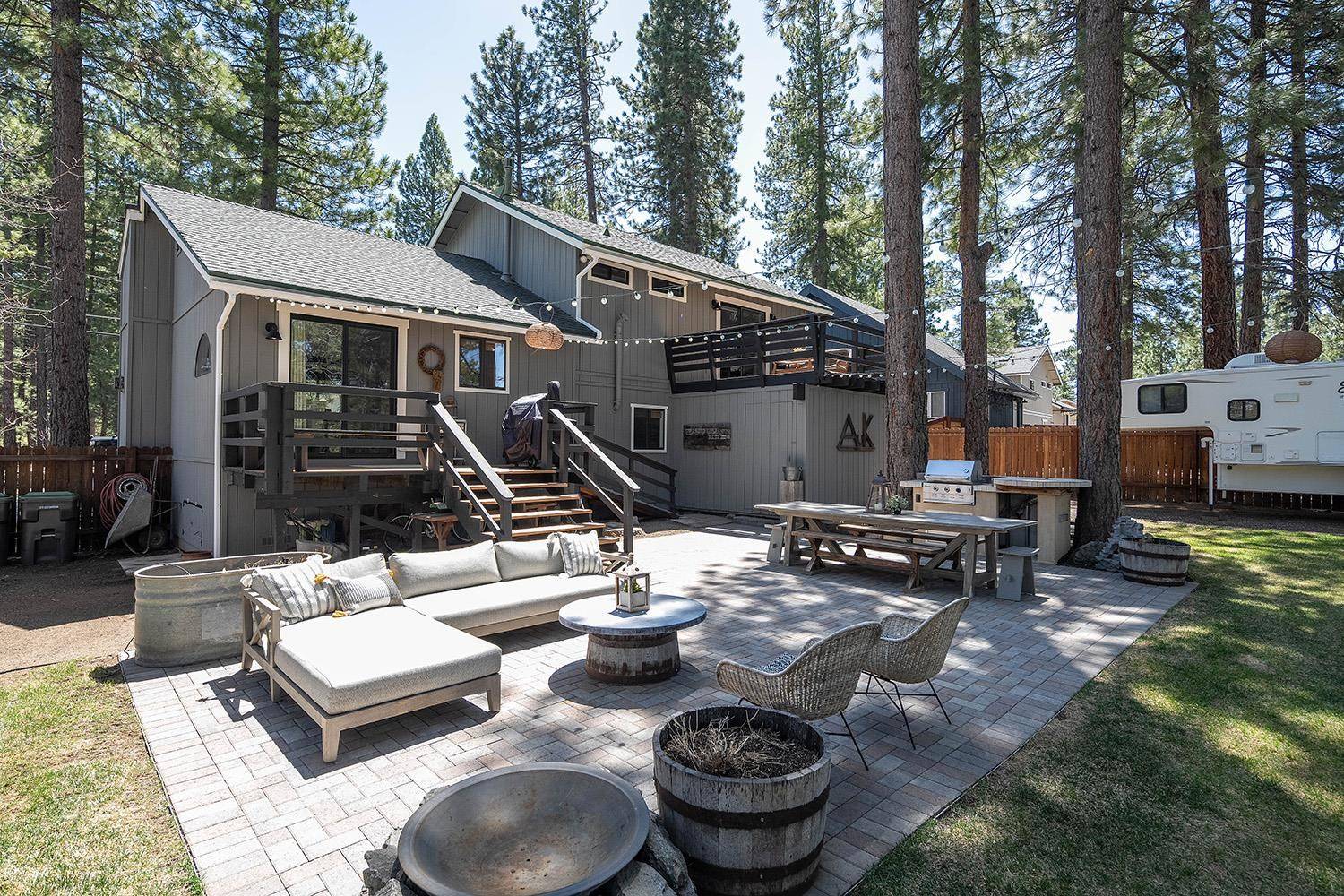 Truckee, CA 96161,16868 Glenshire Drive