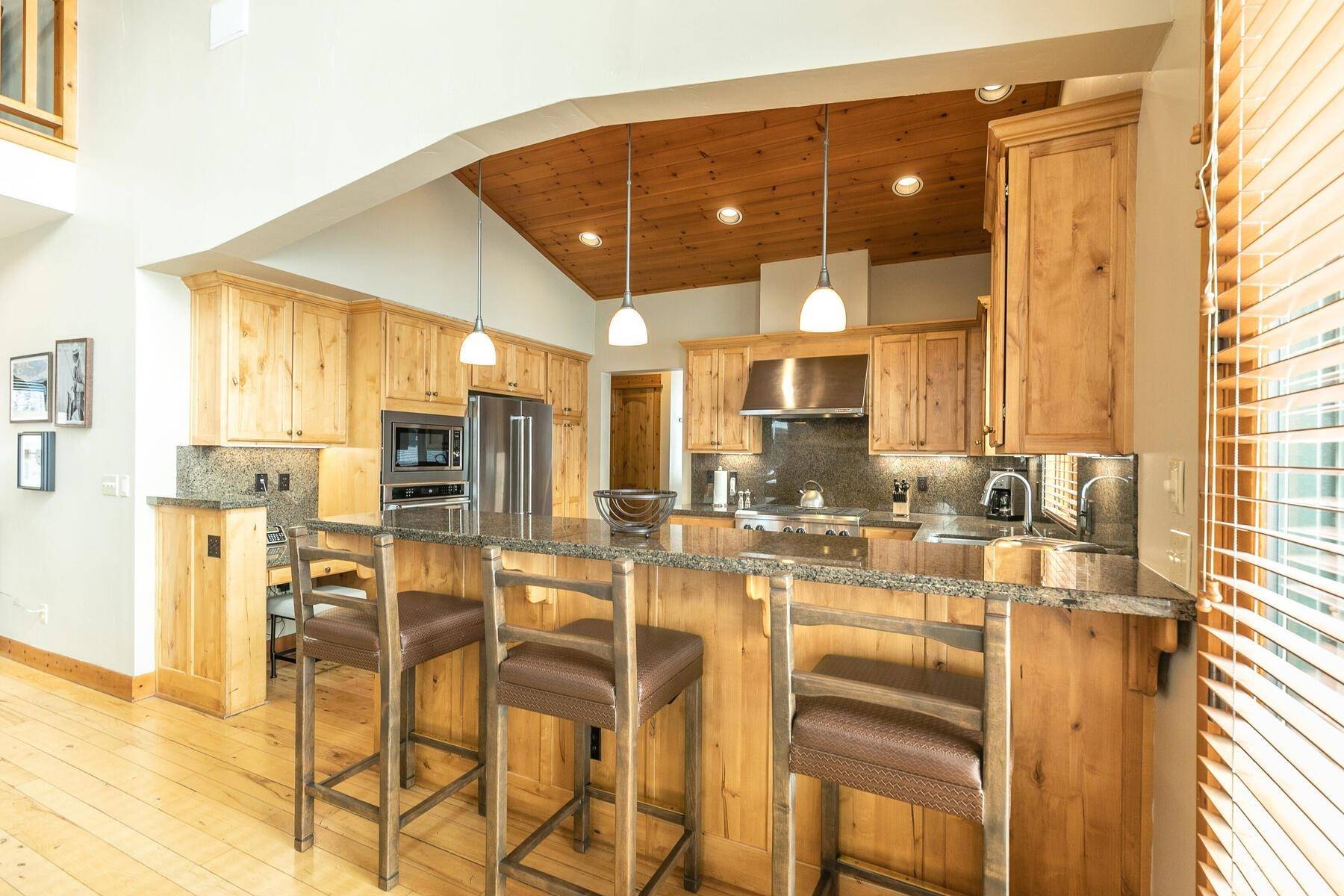Truckee, CA 96161,12278 Frontier Trail #F24-11