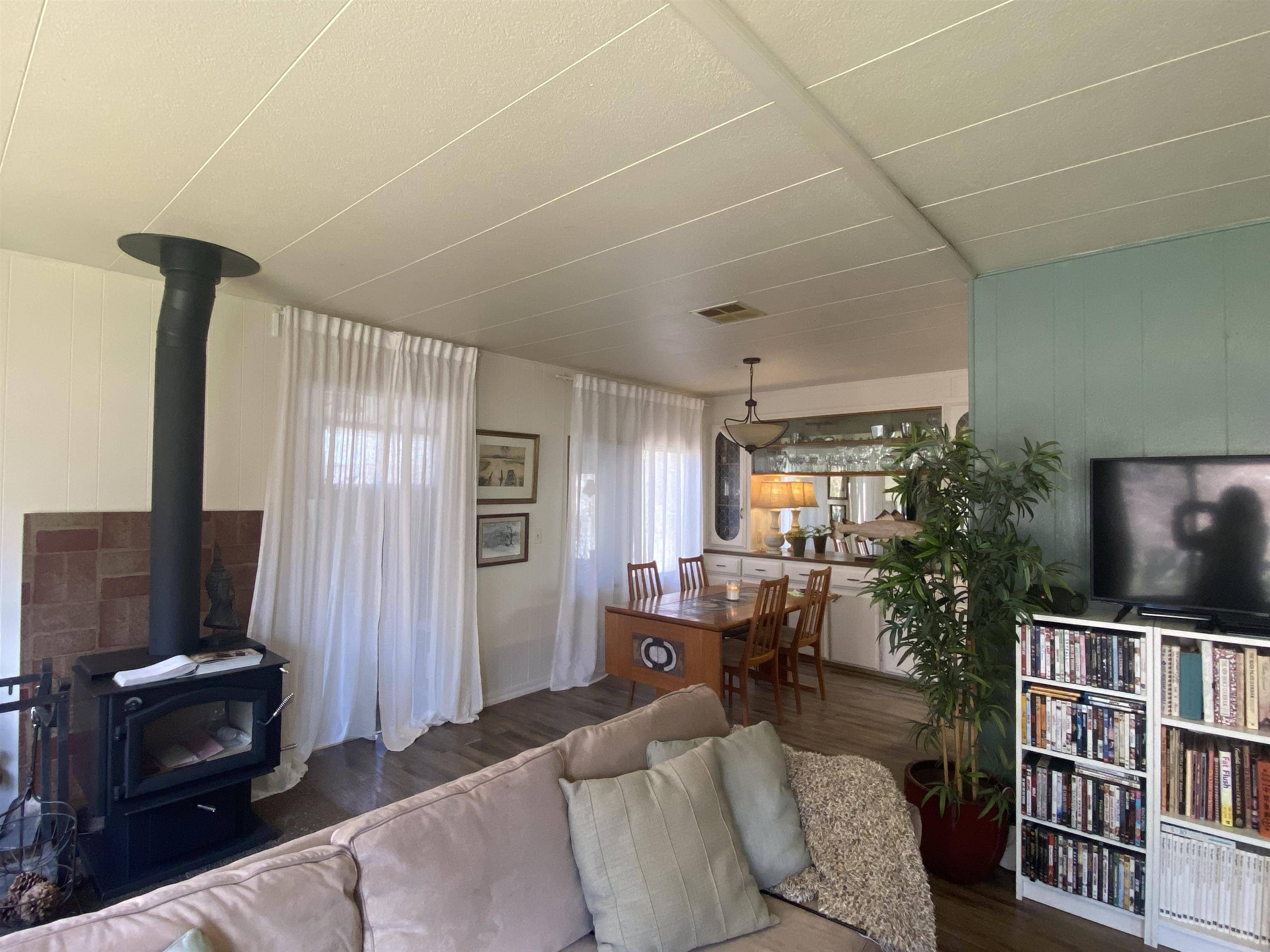 Delleker, CA 96122-0000,524 Delleker Drive