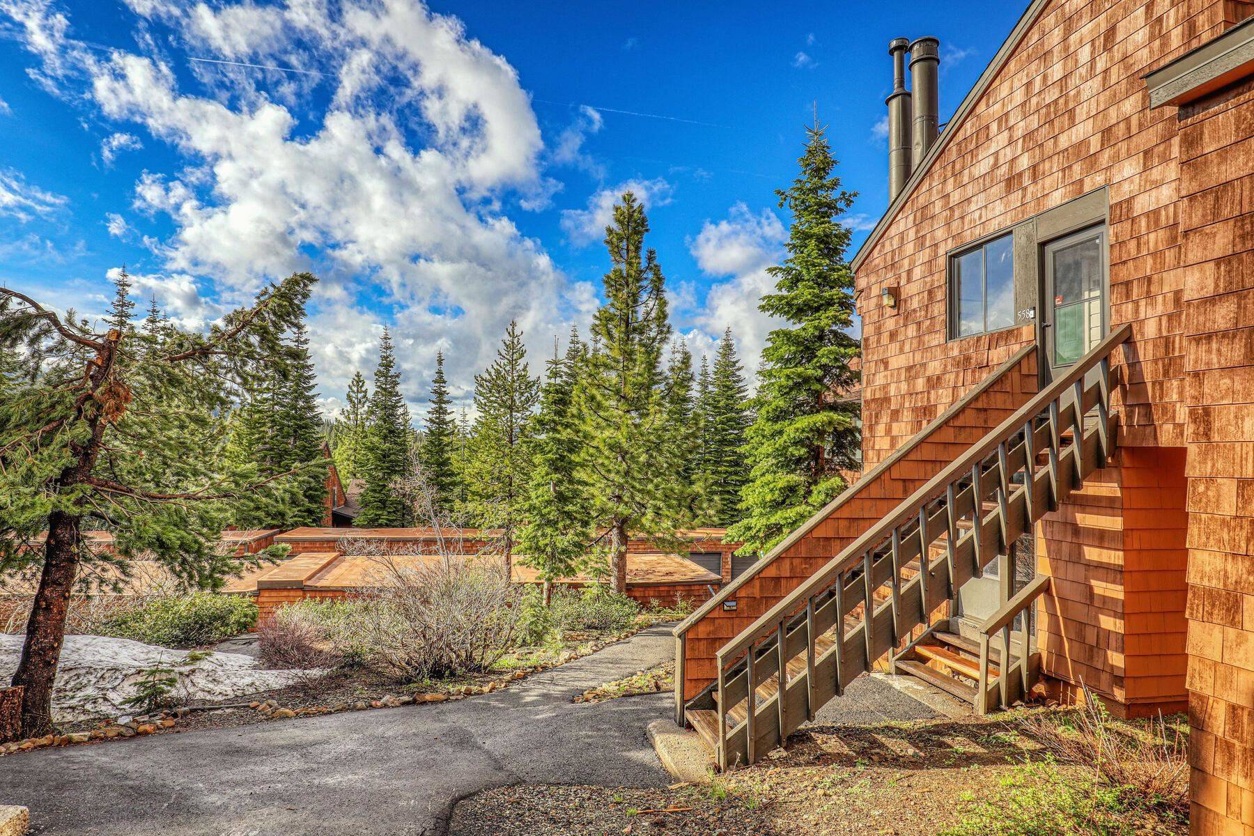 Truckee, CA 96161-0000,11711 Snowpeak Way #557