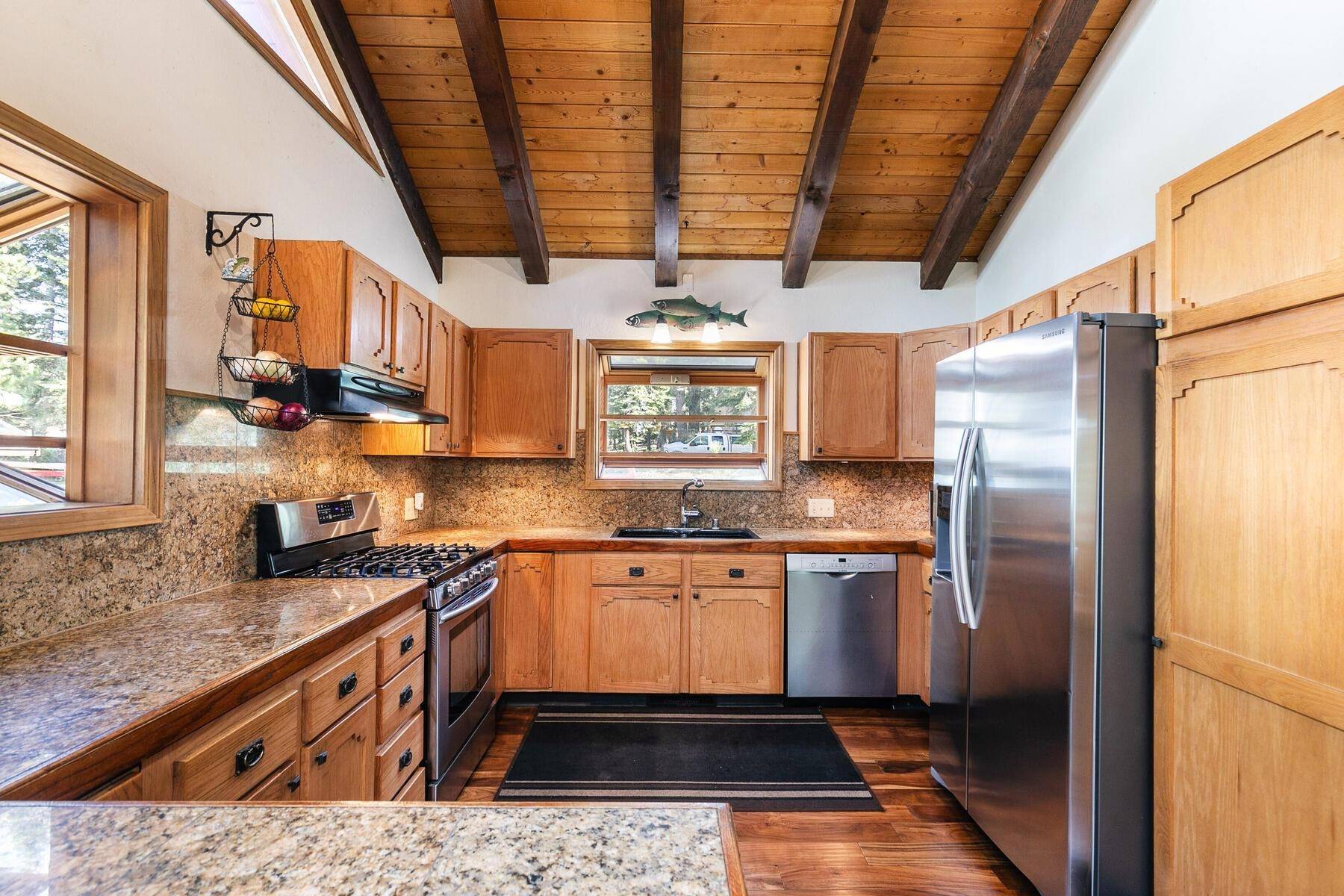 Tahoe Vista, CA 96148,1216 Lords Way