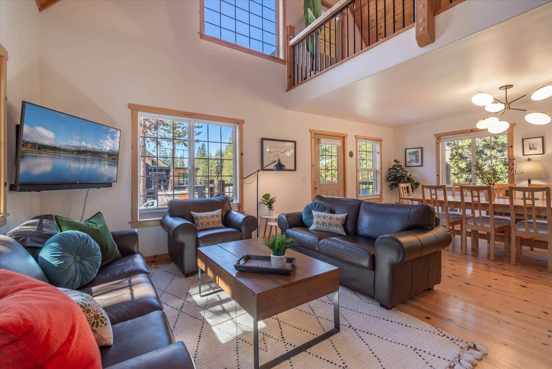 Soda Springs, CA 95728,8454 Hillside Drive
