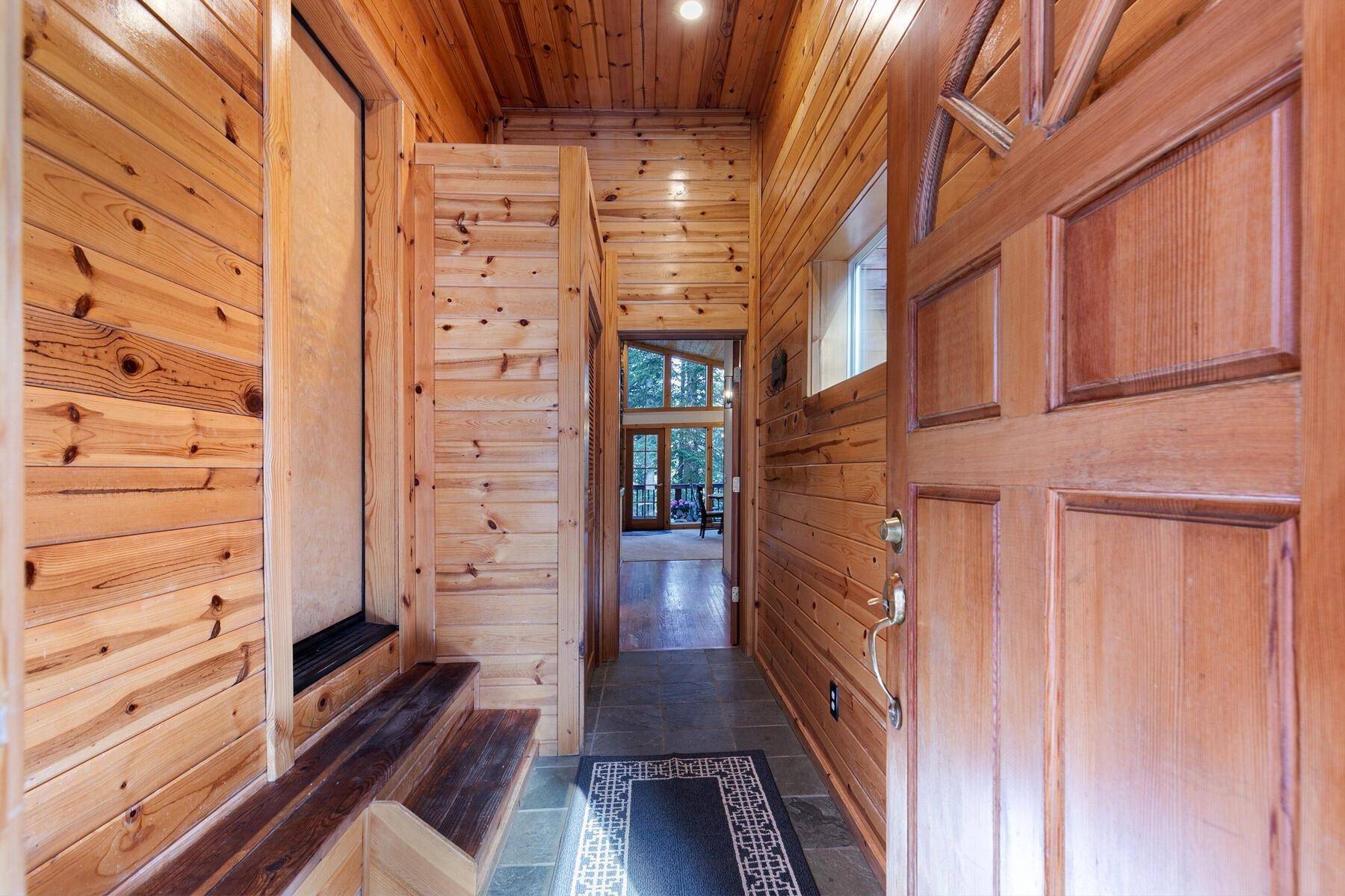 Truckee, CA 96161-9999,13552 Pathway Avenue