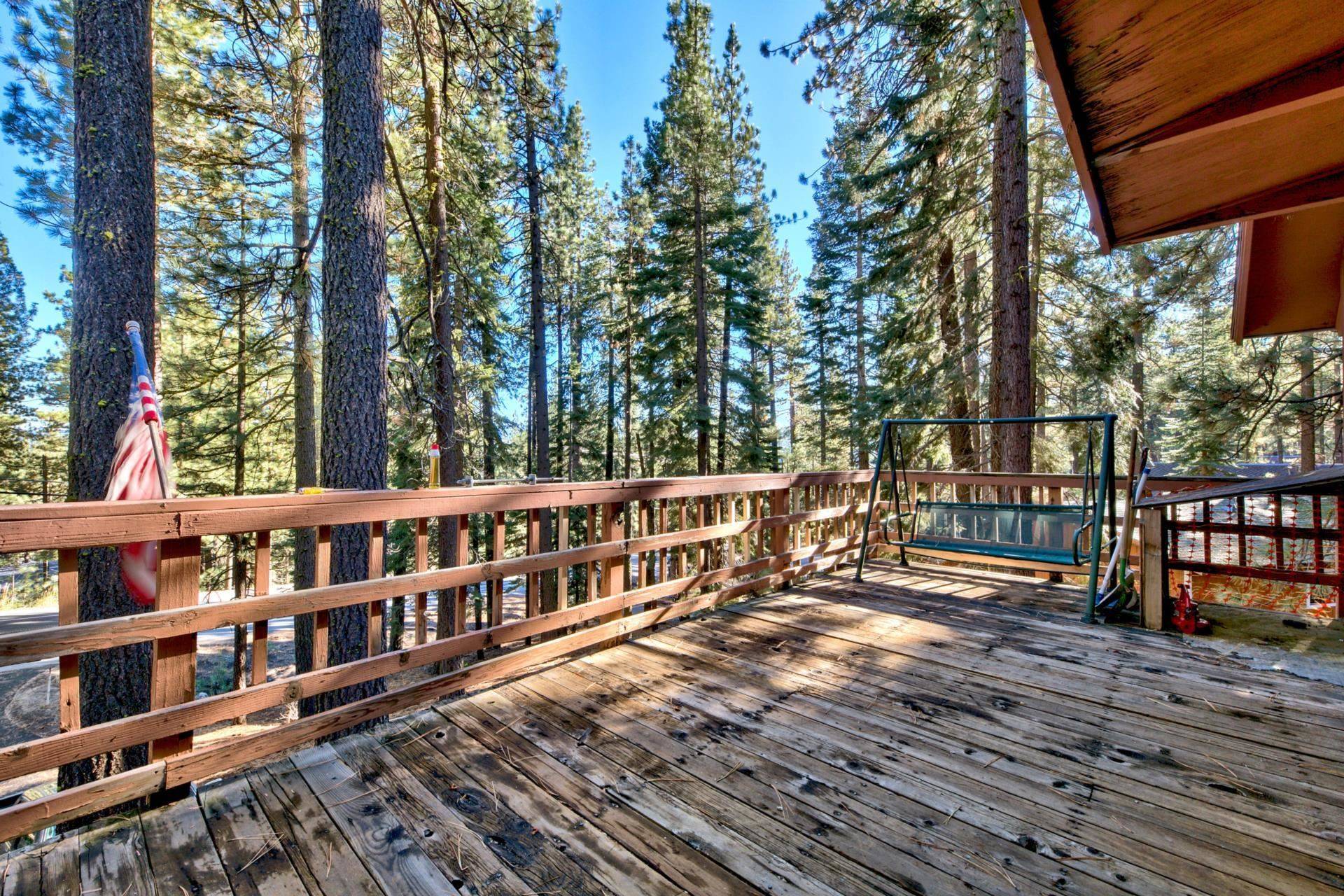 Truckee, CA 96161-0000,10506 Northwoods Boulevard