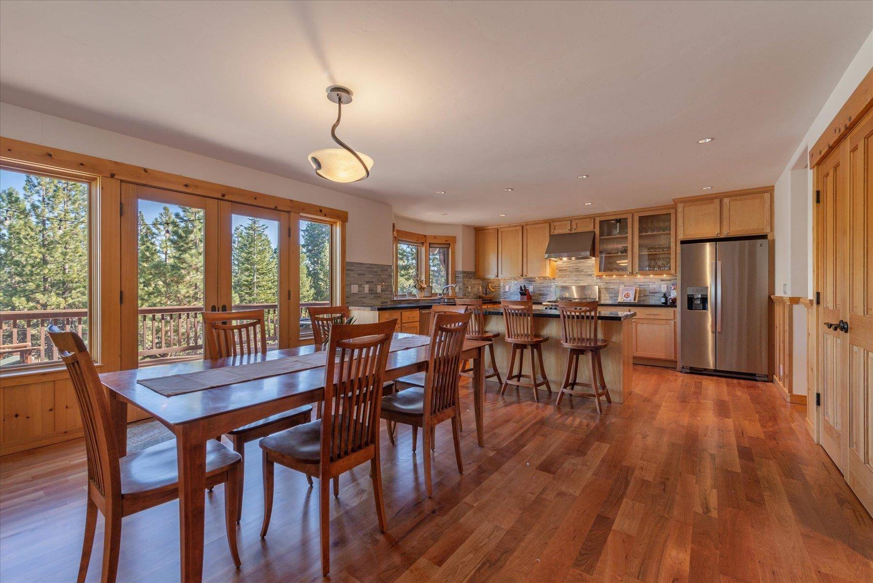 Truckee, CA 96161,13316 Hillside Drive