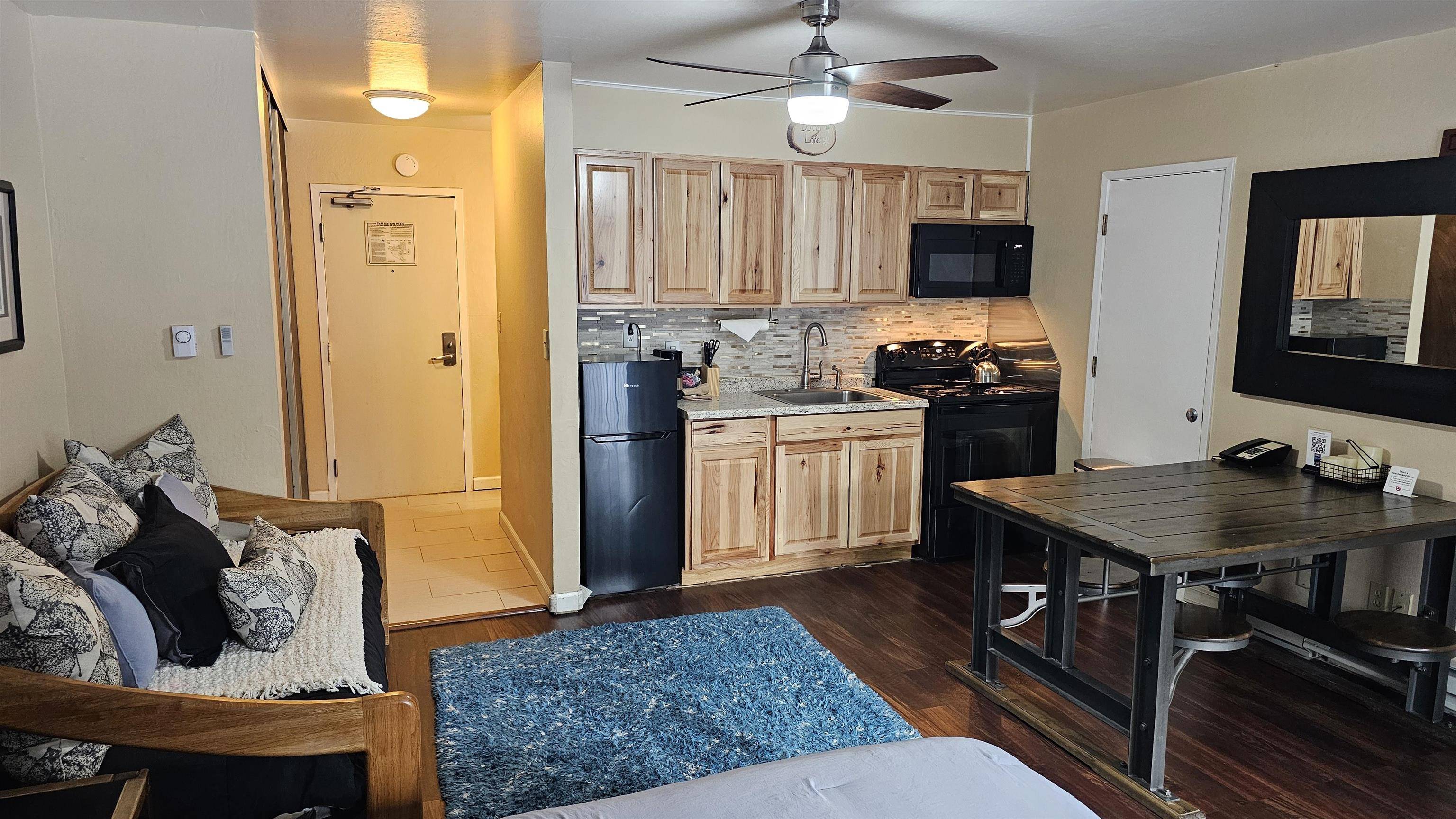 Truckee, CA 96161,15755 Donner Pass Road #235