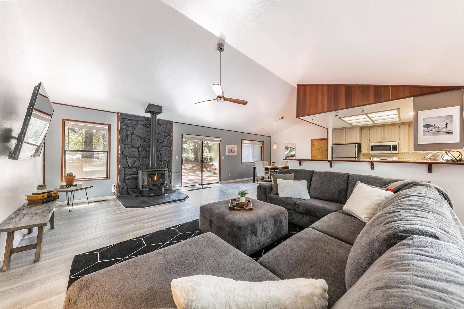 Truckee, CA 96161,10561 Golden Pine Road