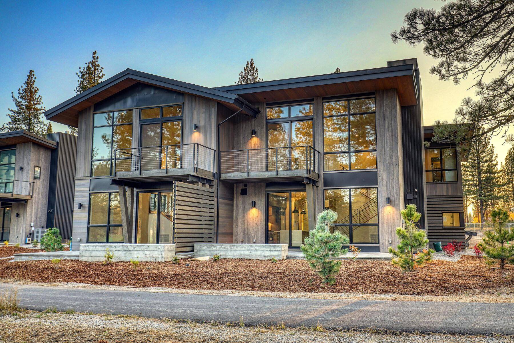 Truckee, CA 96161-2883,10047 Jakes Way