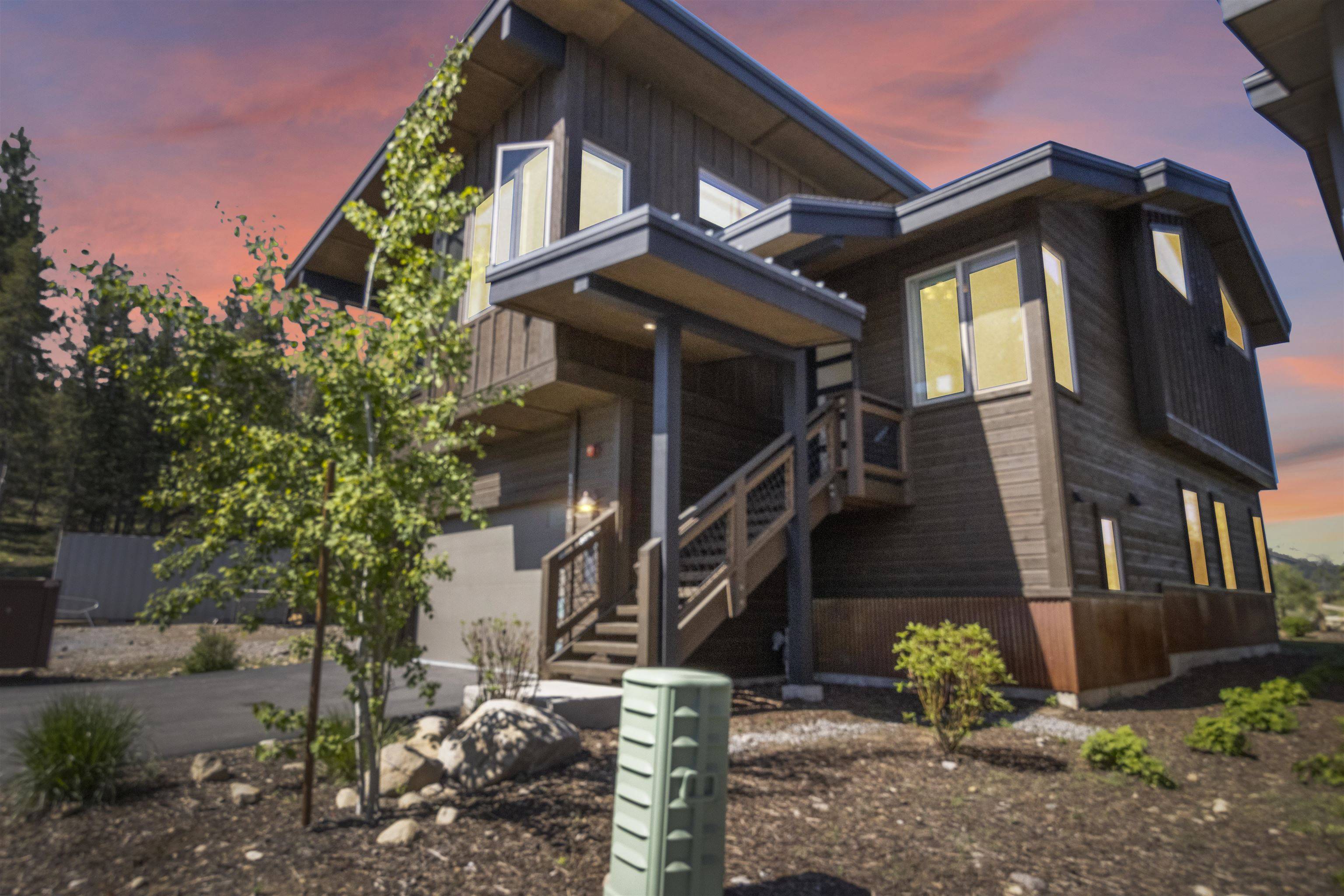 Truckee, CA 96161,11640 McClintock Loop