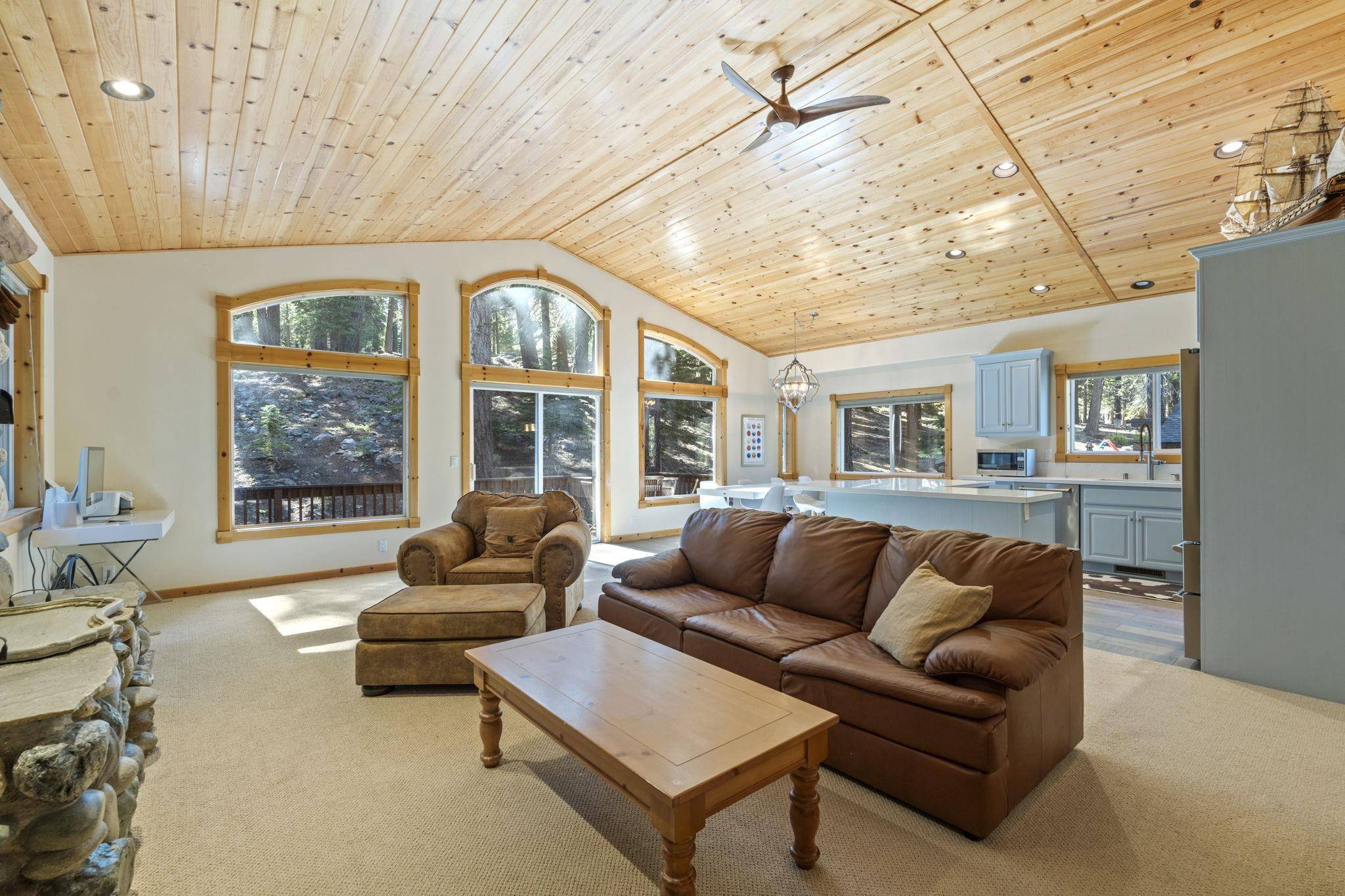 Truckee, CA 96161,11852 Brookstone Drive