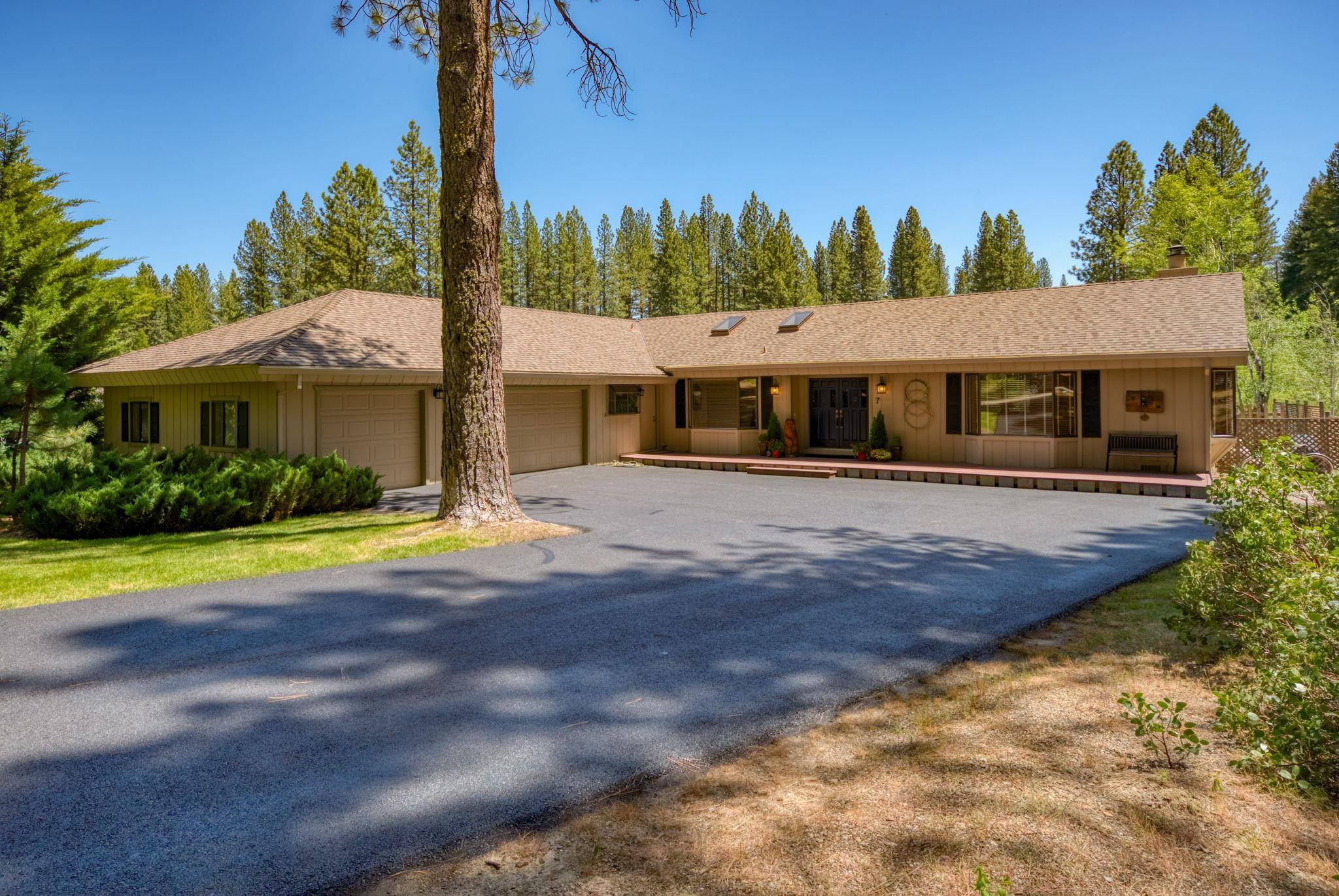 Blairsden, CA 96103-9714,7 Evergreen Circle