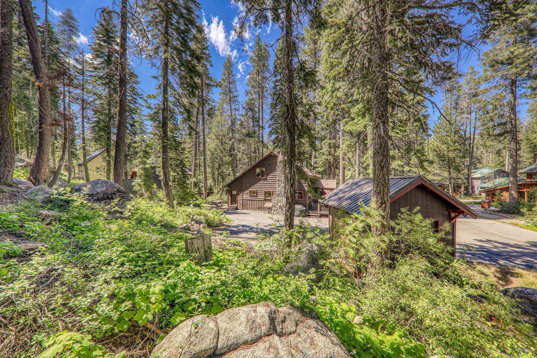 Truckee, CA 96161,15801 Conifer Drive
