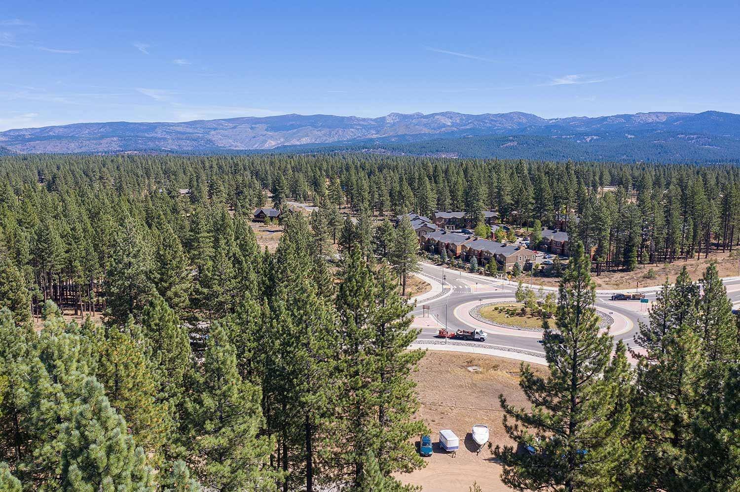 Truckee, CA 96161,10624 & 10625 Rue Ivy