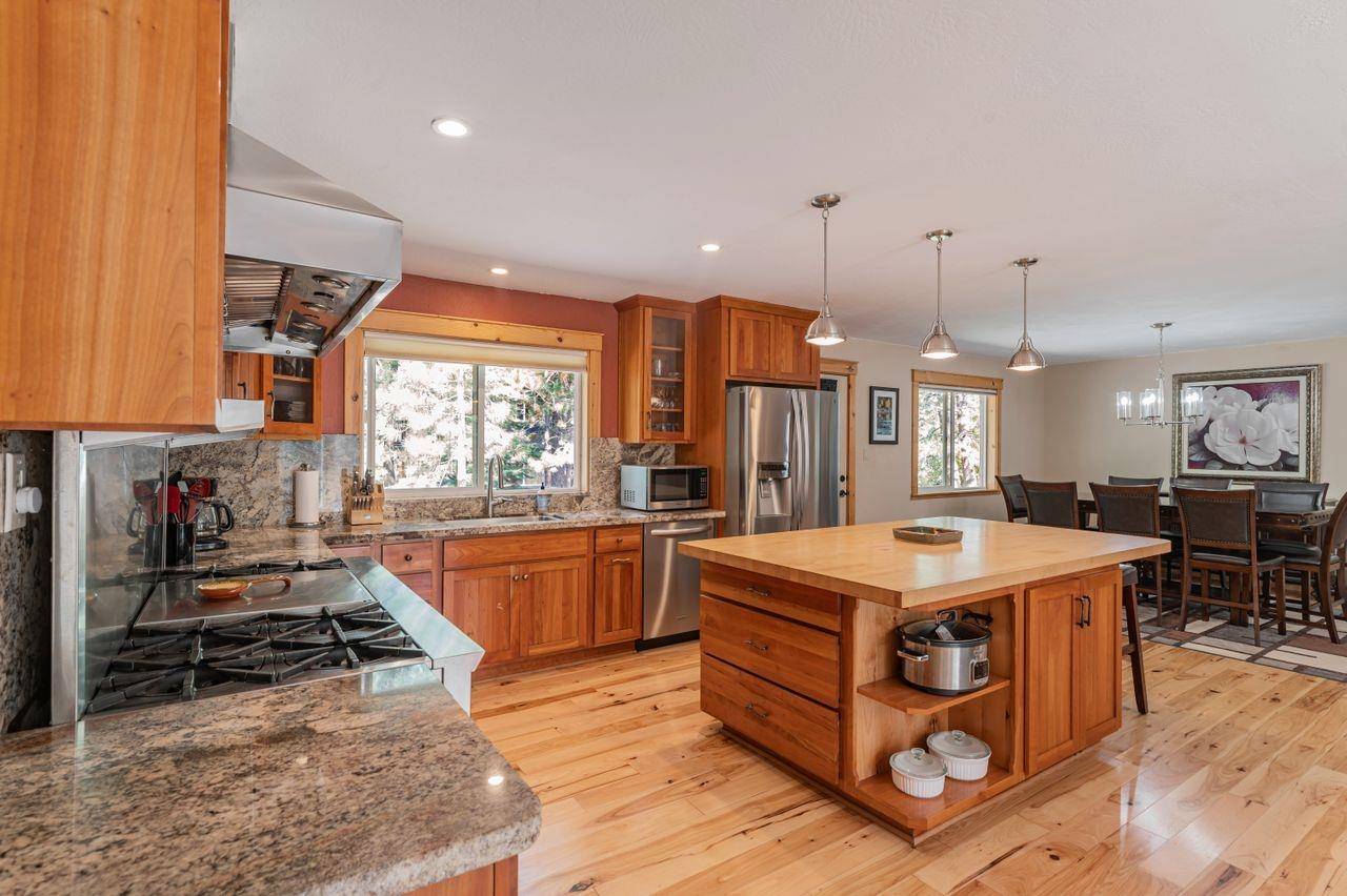 Truckee, CA 96160,11737 Deerfield Drive