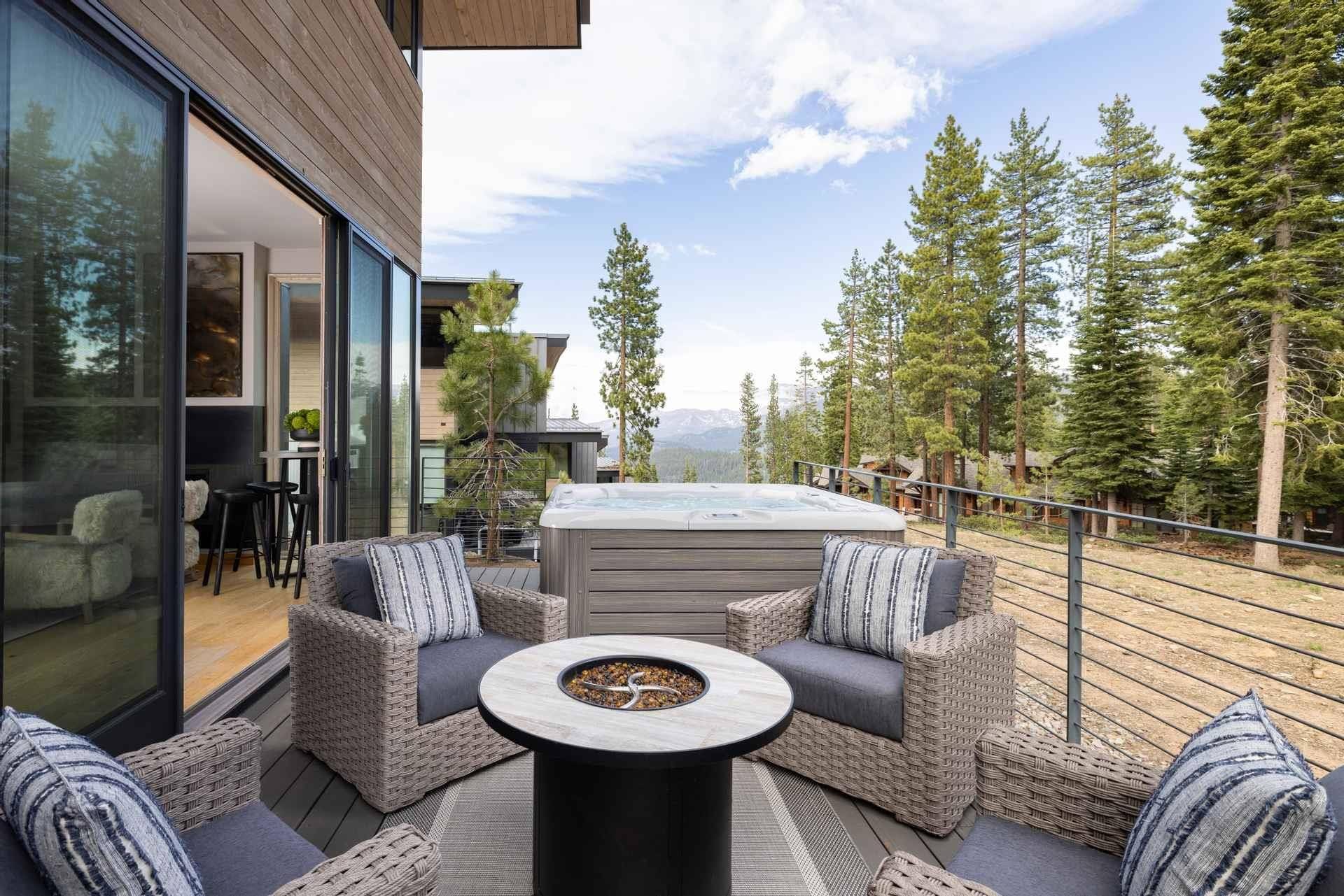 Truckee, CA 96161,15004 Peak View Place #5