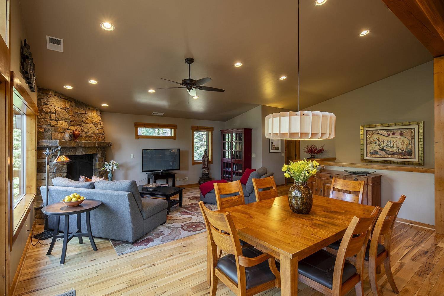 Truckee, CA 96161,13808 Pathway Avenue