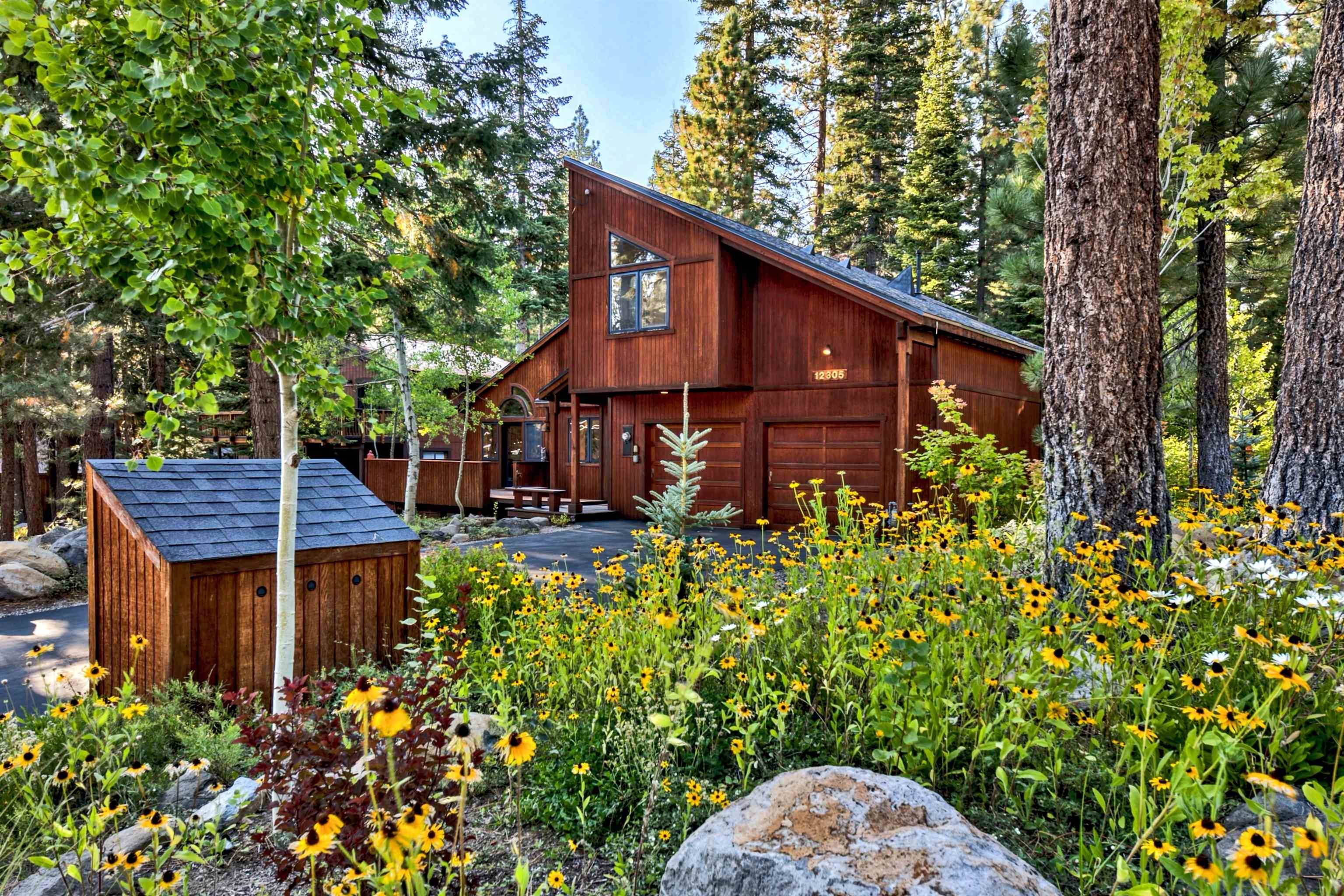 Truckee, CA 96161,12305 Bennett Flat Road