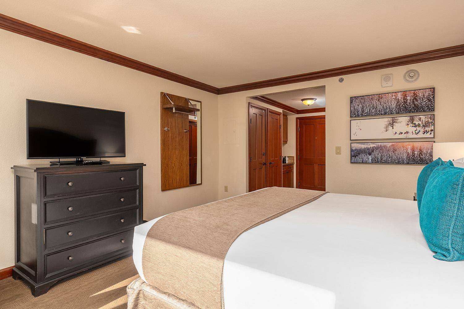 Olympic Valley, CA 96146-0000,400 Resort Road #635