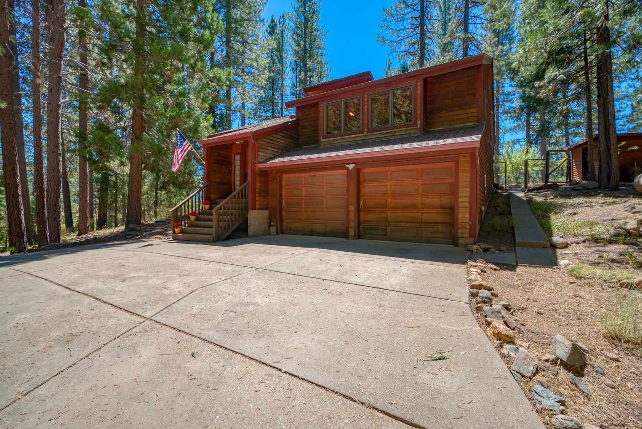 Cromberg, CA 96103,259 April Lane