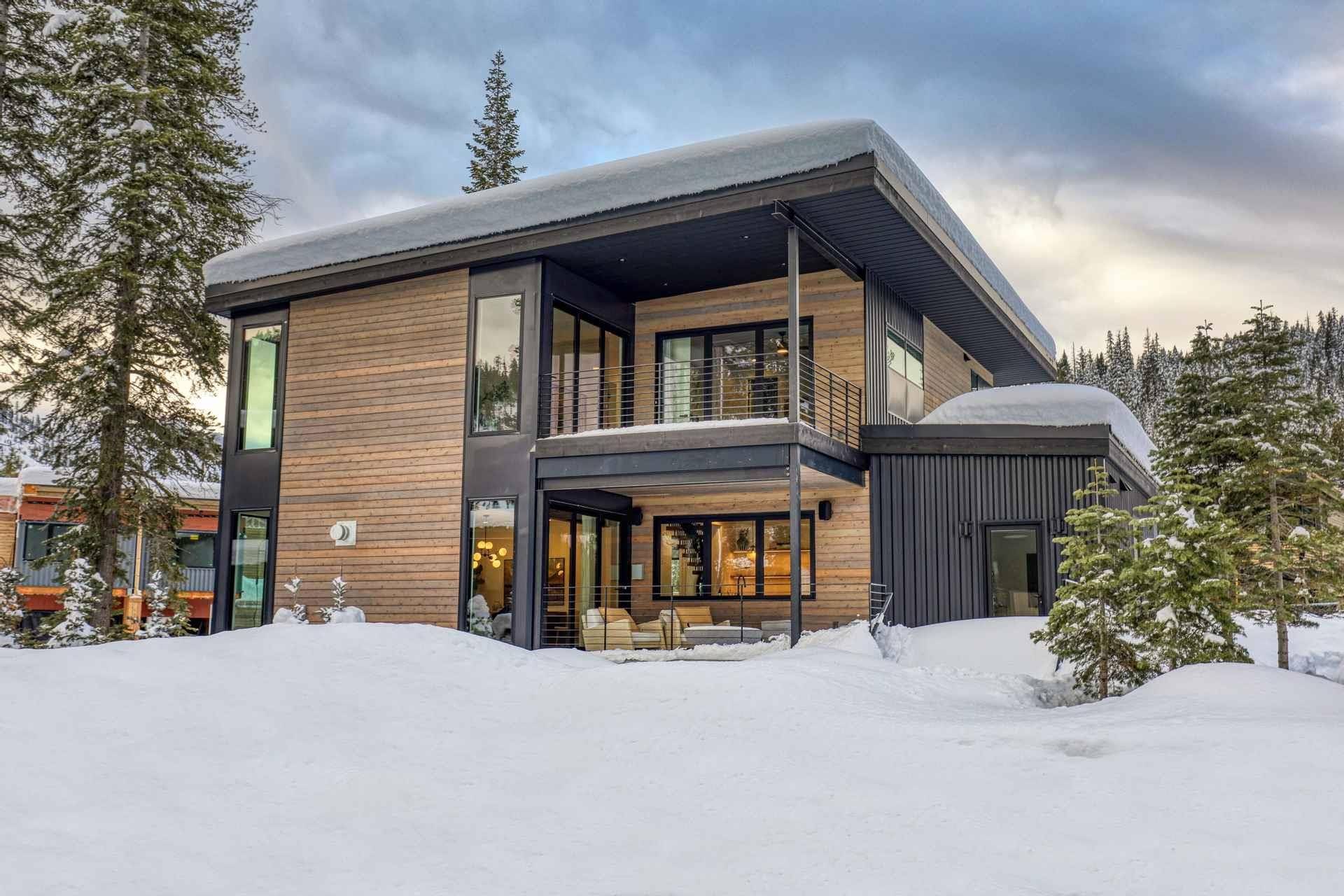 Olympic Valley, CA 96146,211 Palisades Circle #2