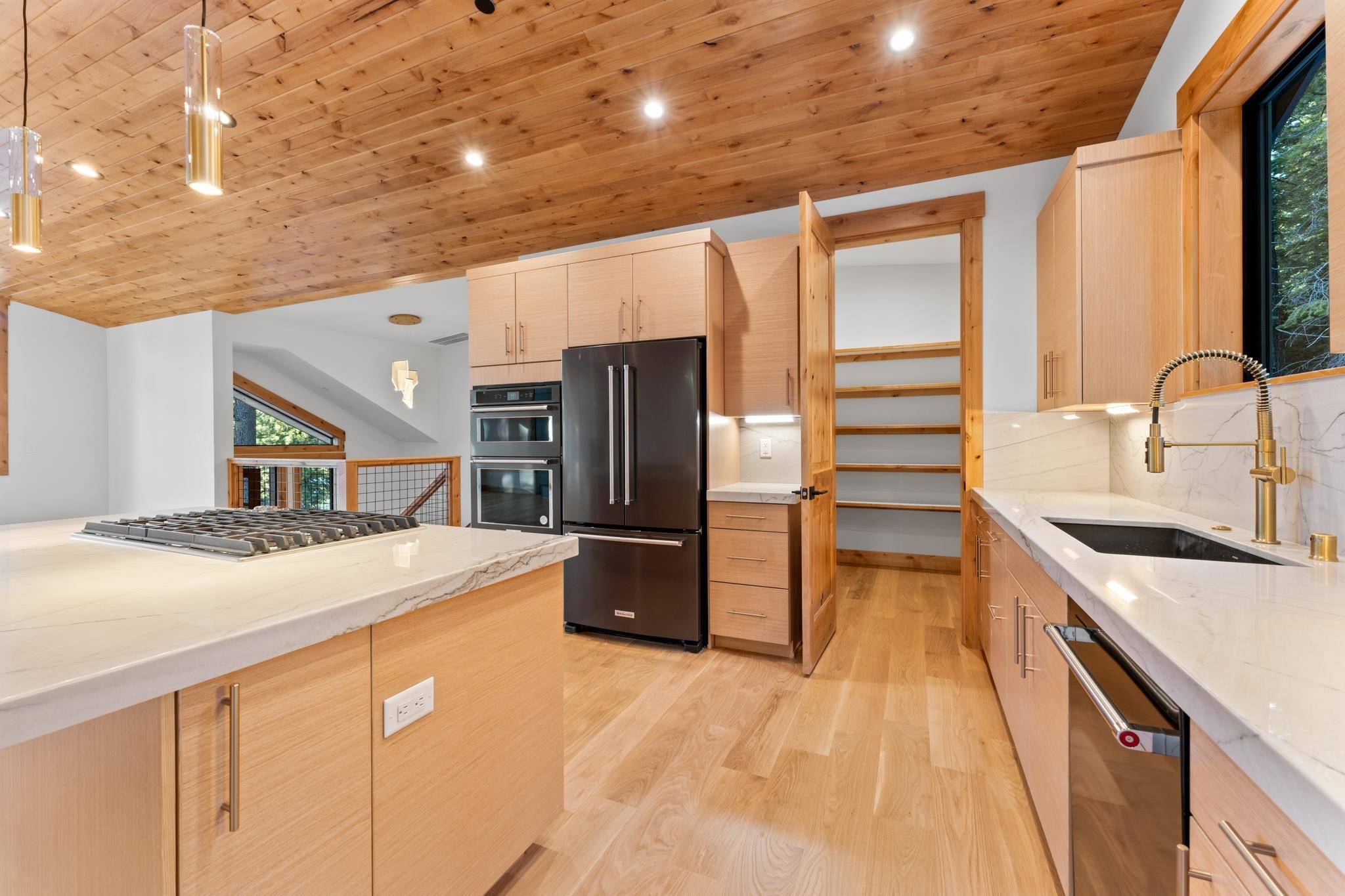 Tahoe Vista, CA 96148-0000,1285 Kings Way