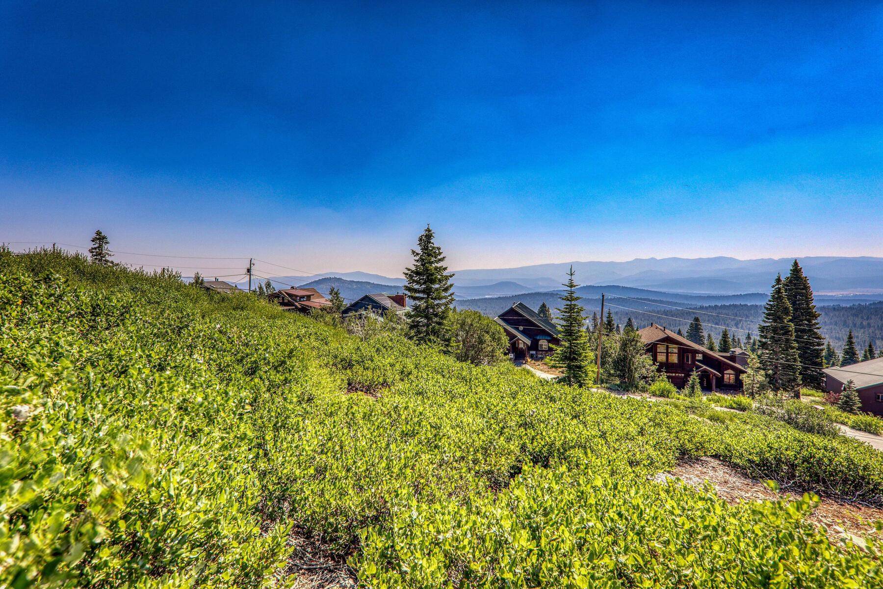 Truckee, CA 96161-0000,14378 Skislope Way