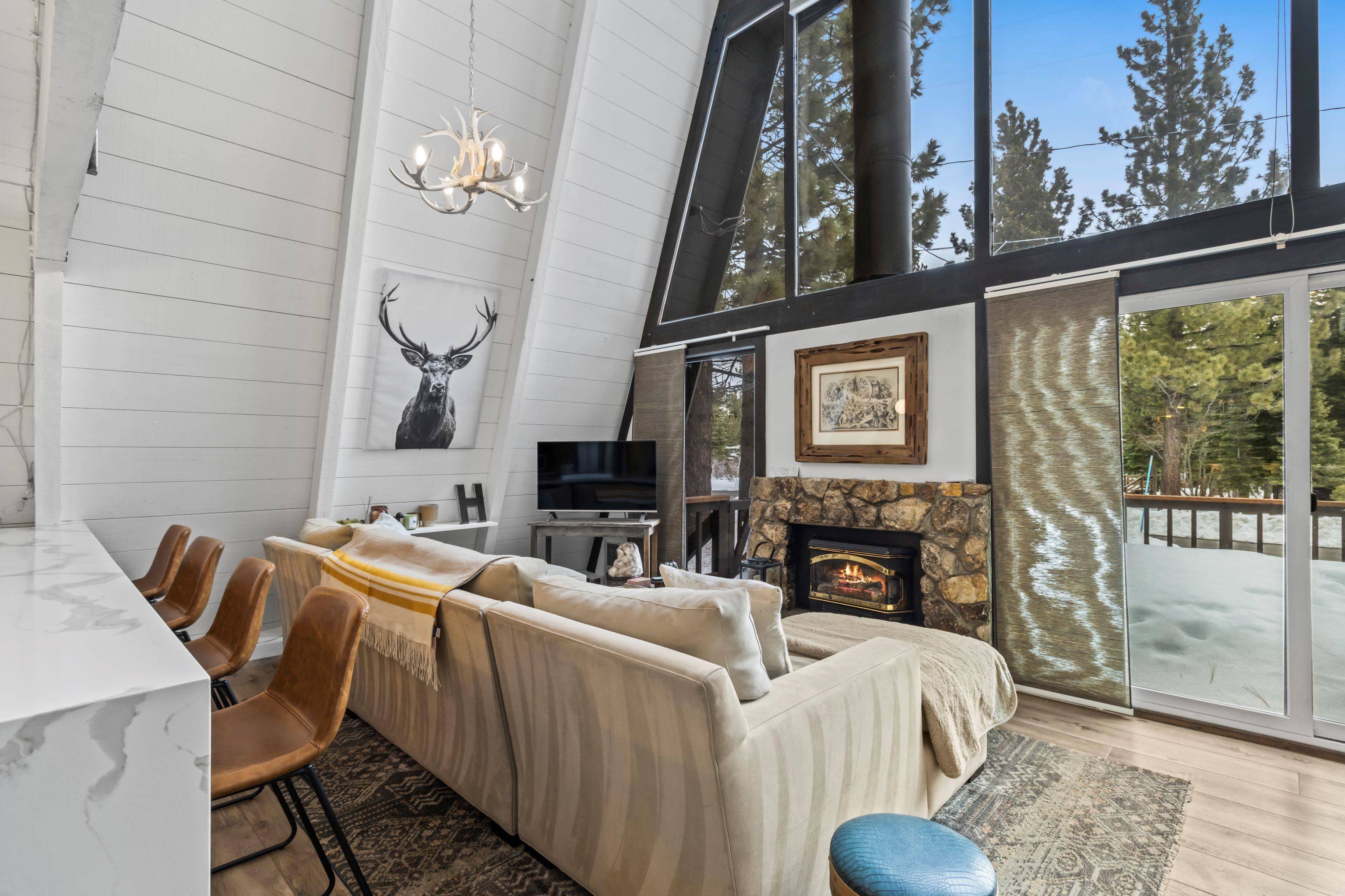 Truckee, CA 96161,12204 Viking Way
